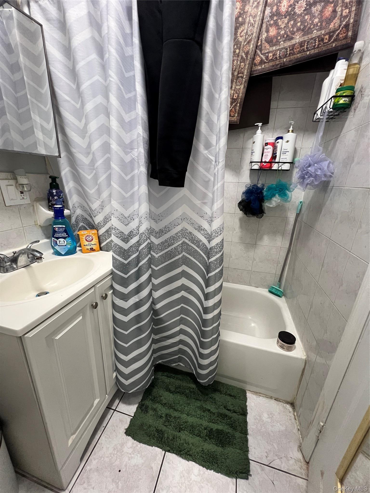 Single Family Elsmere Place Bronx, NY 10460, MLS-1030899-11