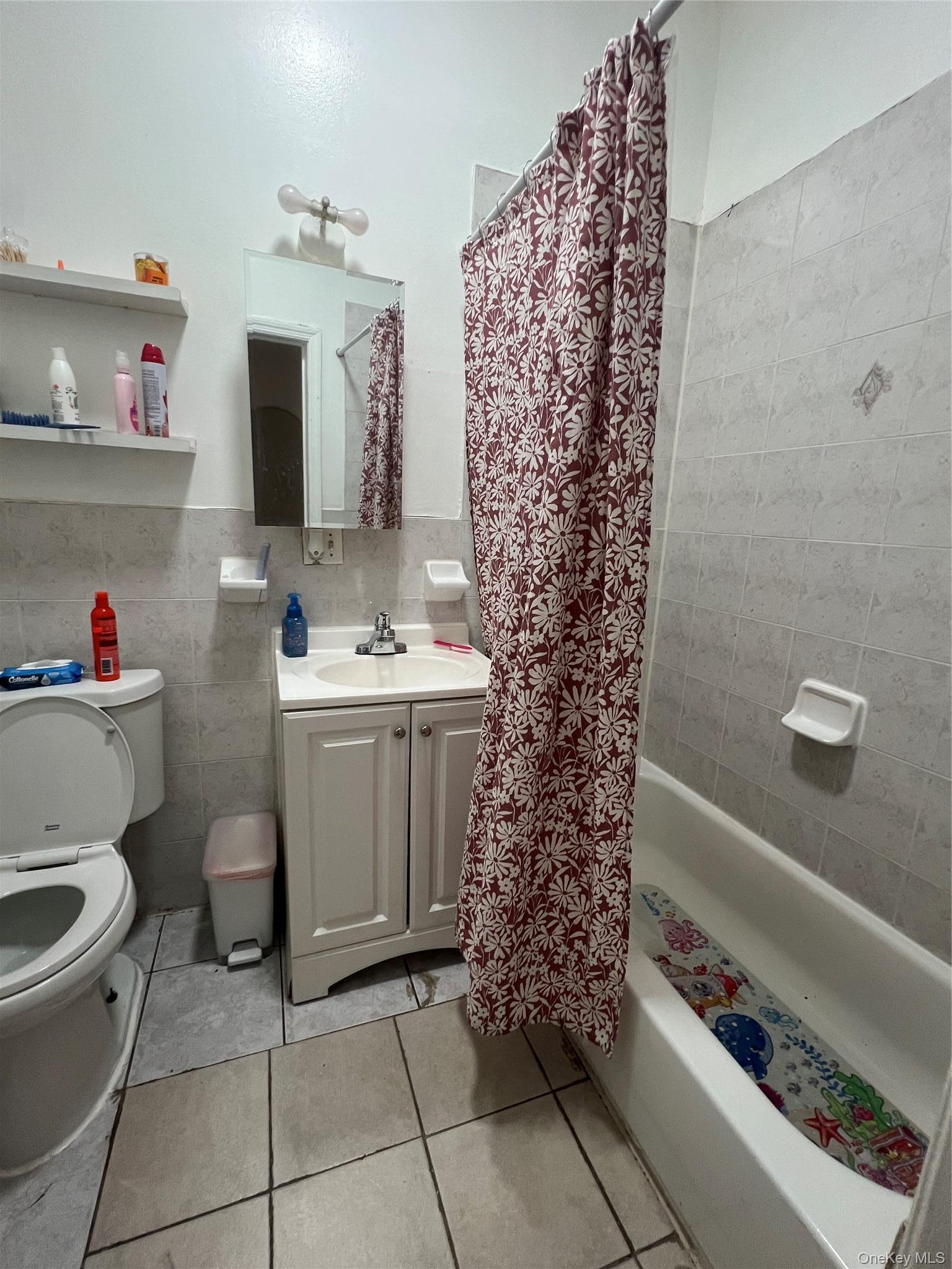 Single Family Elsmere Place Bronx, NY 10460, MLS-1030899-21