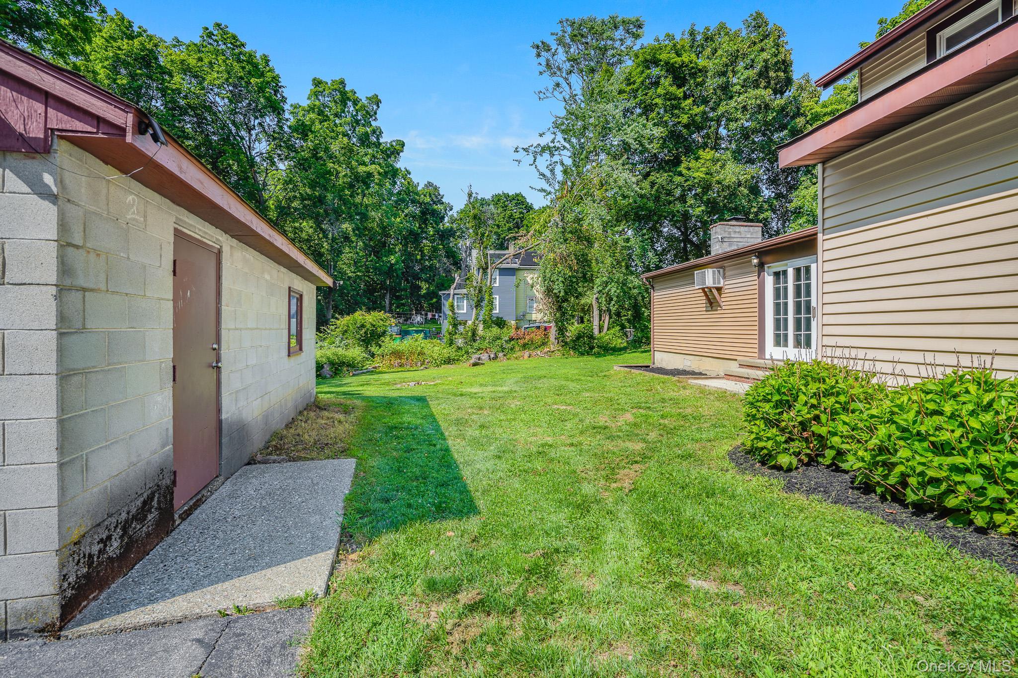 Single Family Kent Avenue  Dutchess County, NY 12603, MLS-1030910-32