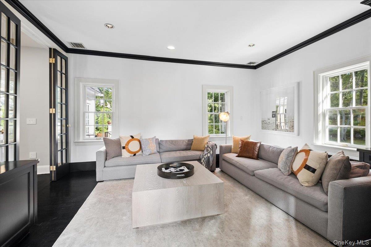 Single Family Beechmont Drive Westchester County, NY 10804, MLS-1030915-11