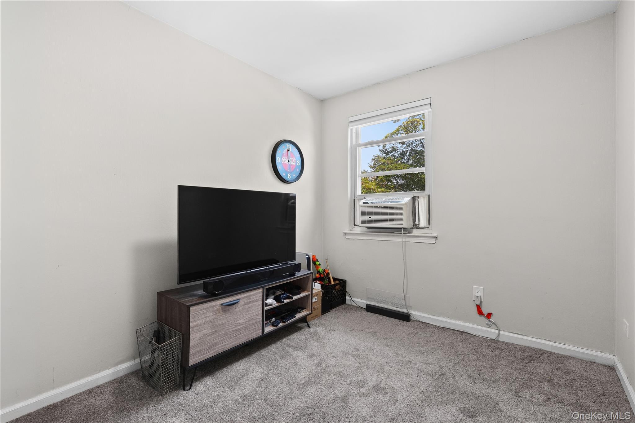 Single Family Griswold Avenue Bronx, NY 10465, MLS-1030927-17