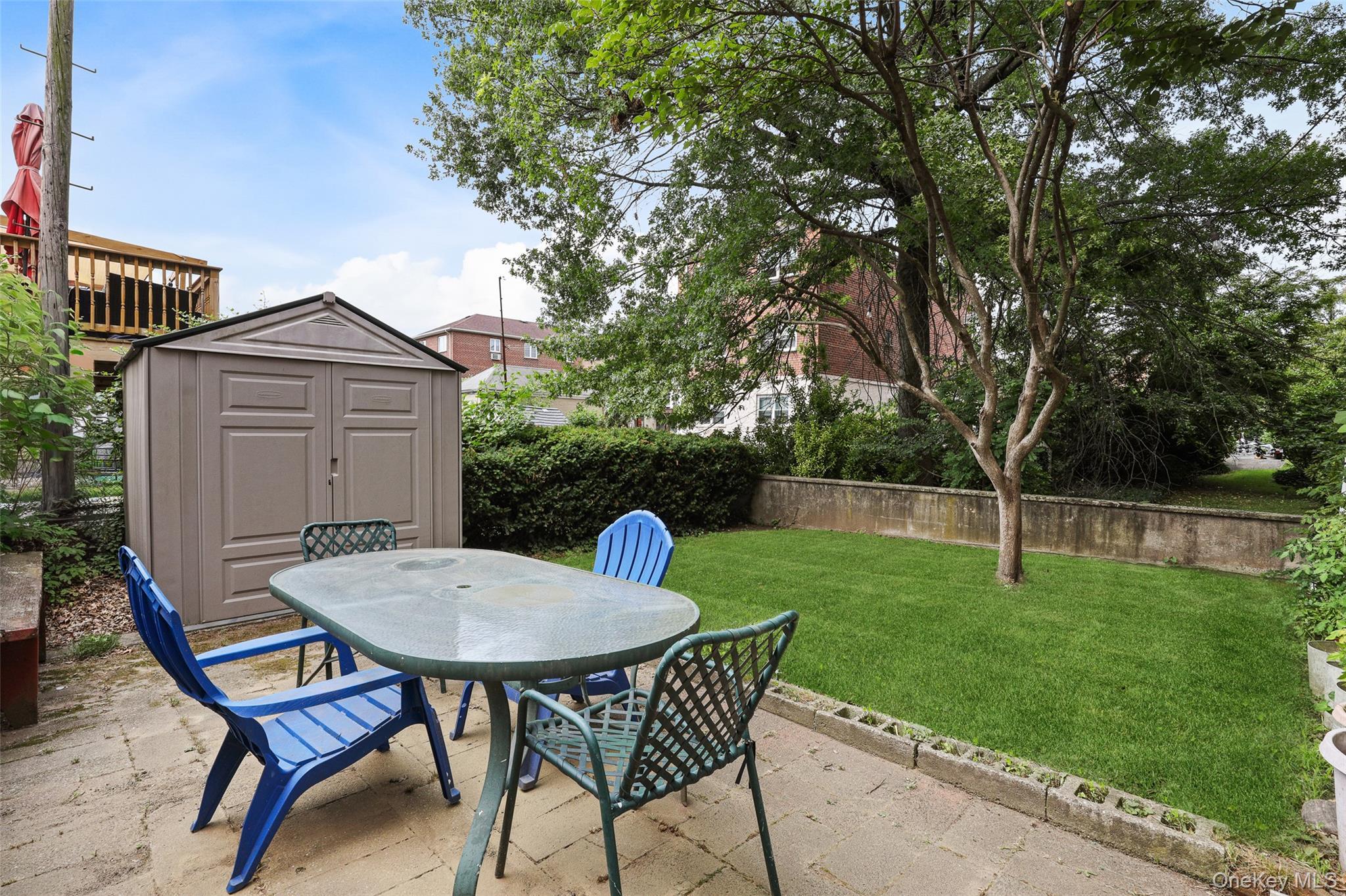 Single Family Griswold Avenue Bronx, NY 10465, MLS-1030927-2
