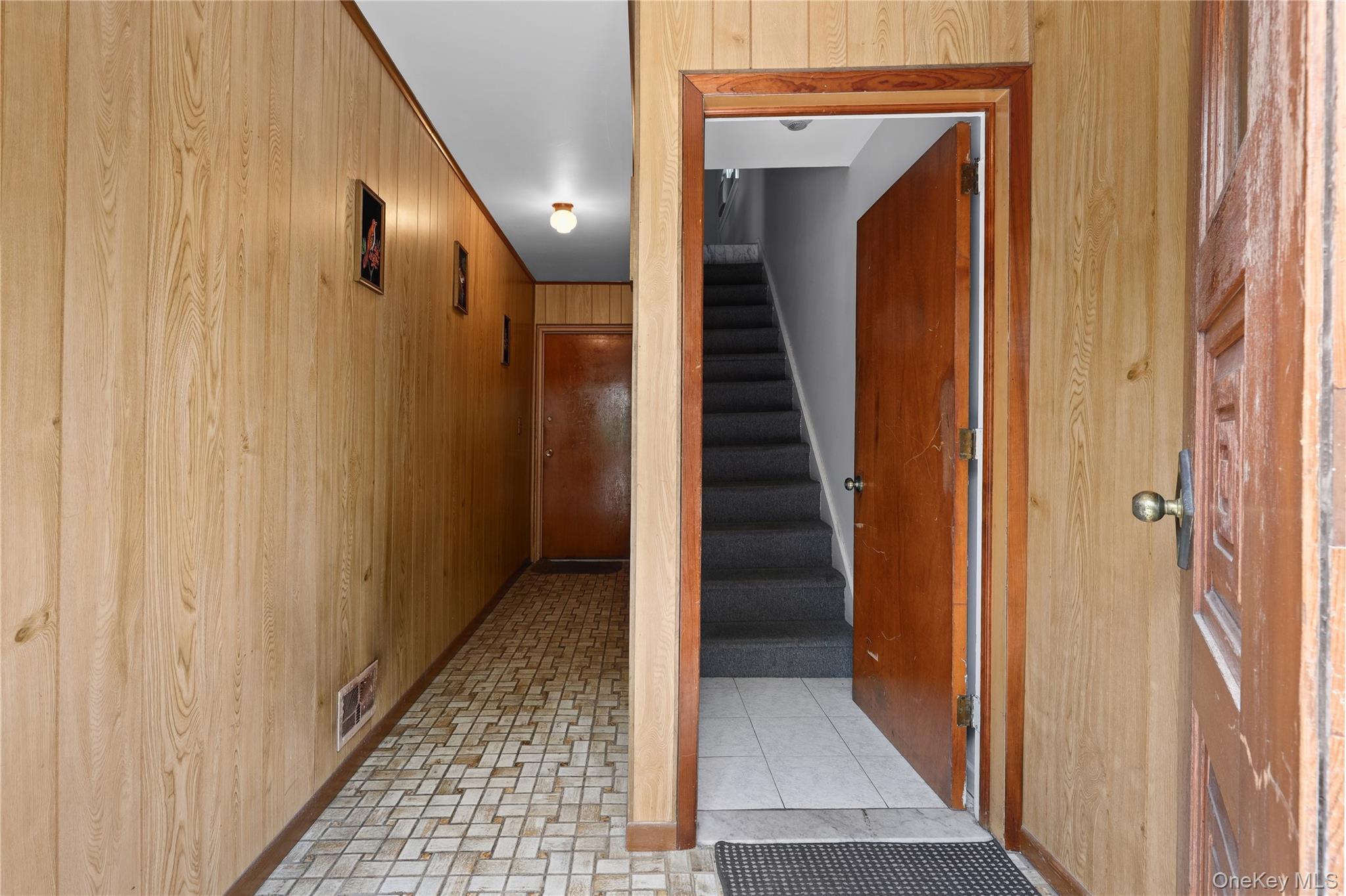 Single Family Griswold Avenue Bronx, NY 10465, MLS-1030927-6
