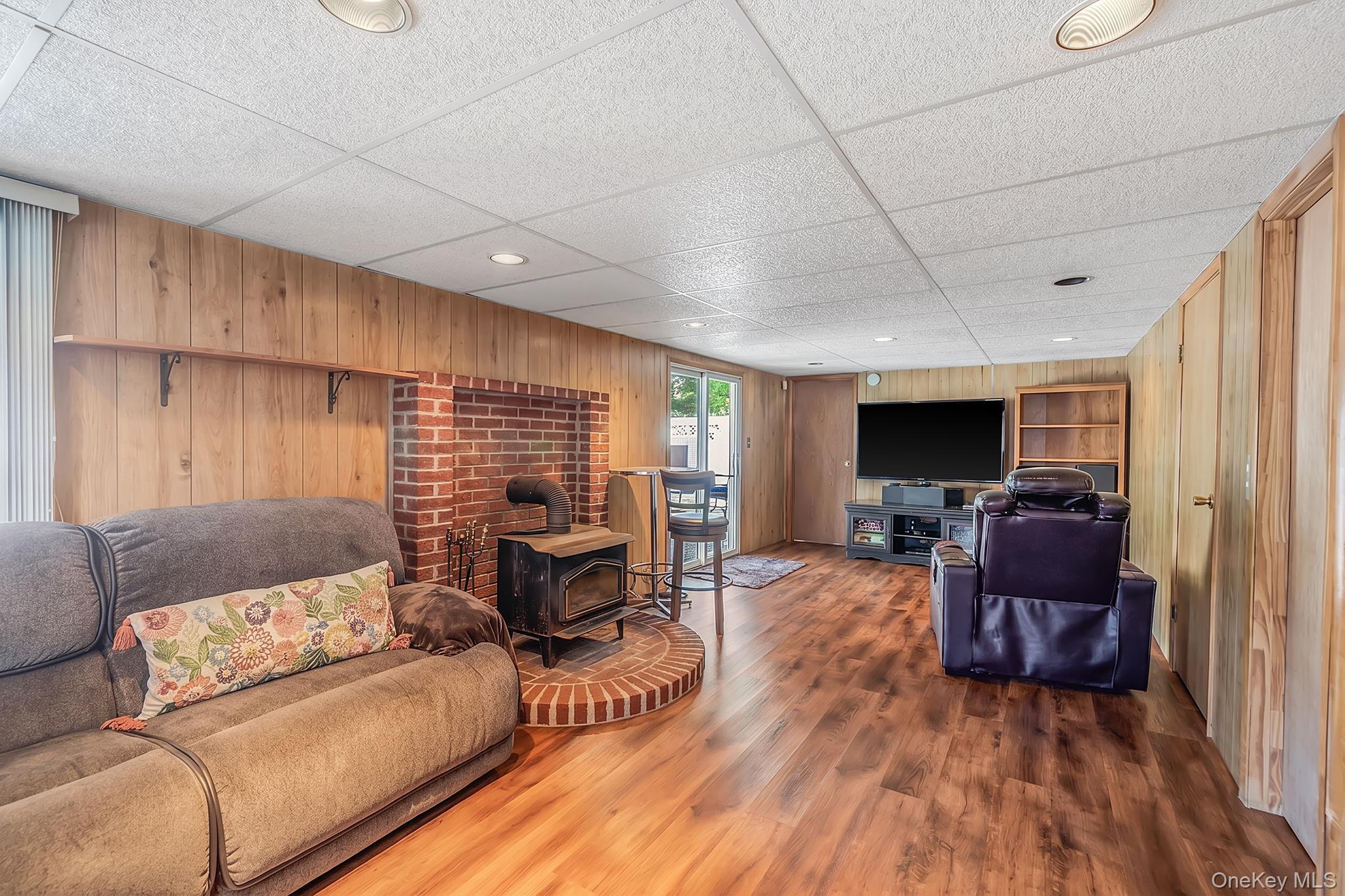 Single Family Fannie Drive  Suffolk County, NY 11738, MLS-1030936-25