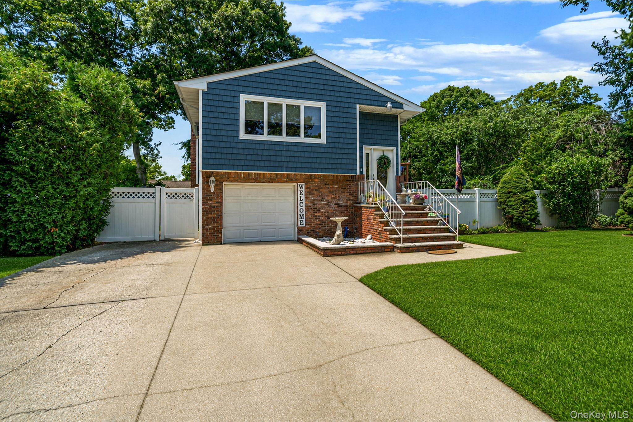 Single Family Fannie Drive  Suffolk County, NY 11738, MLS-1030936-3