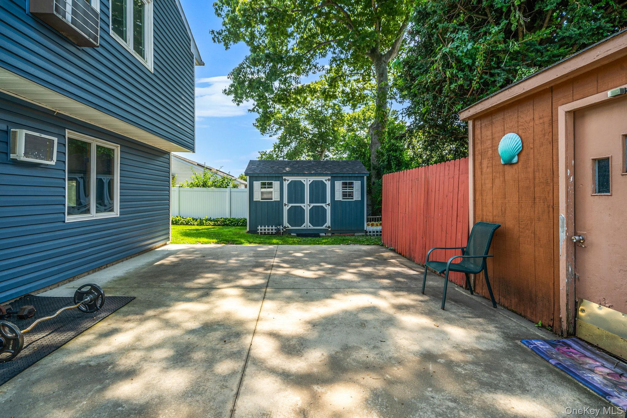 Single Family Fannie Drive  Suffolk County, NY 11738, MLS-1030936-34