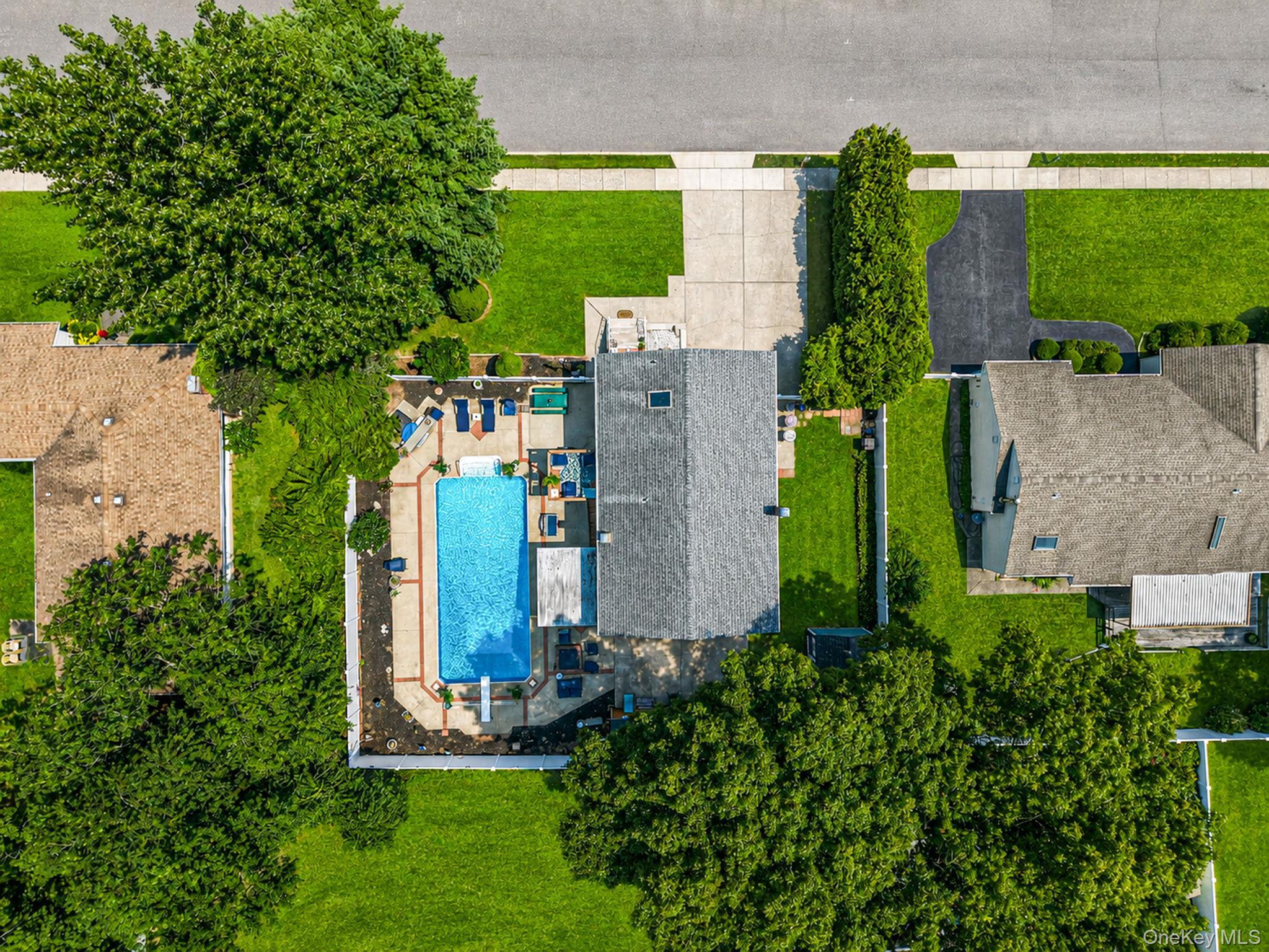 Single Family Fannie Drive  Suffolk County, NY 11738, MLS-1030936-37