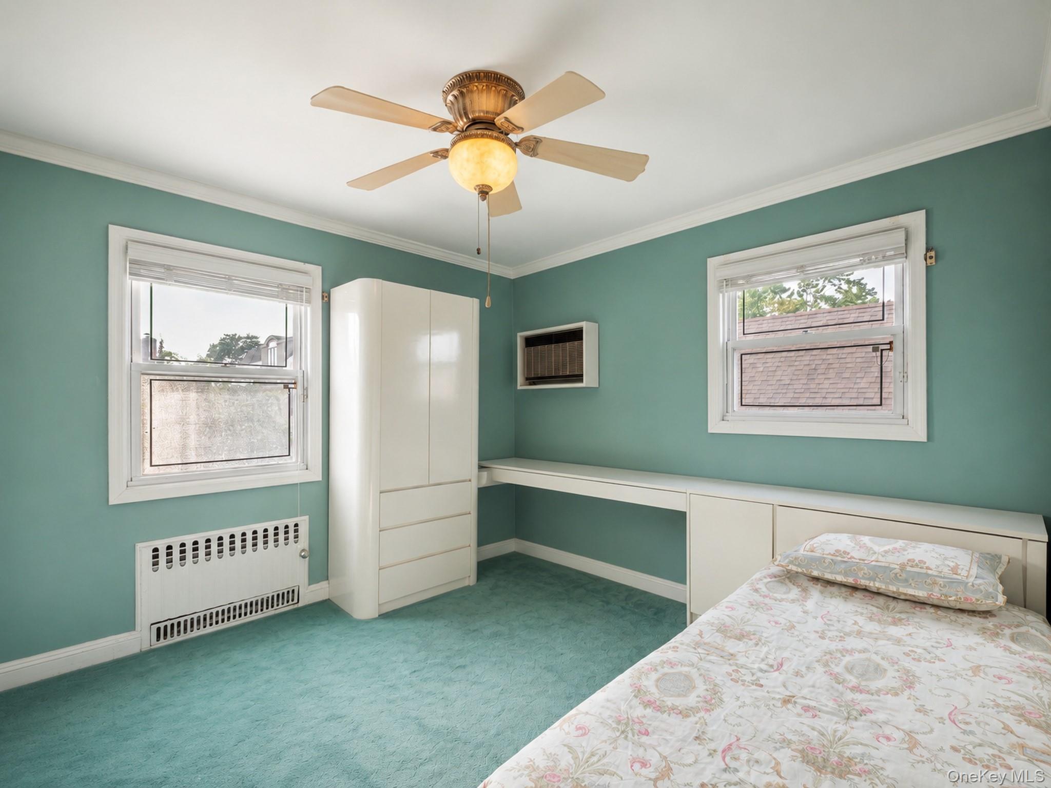 Single Family 176th Street  Queens, NY 11366, MLS-1030937-28