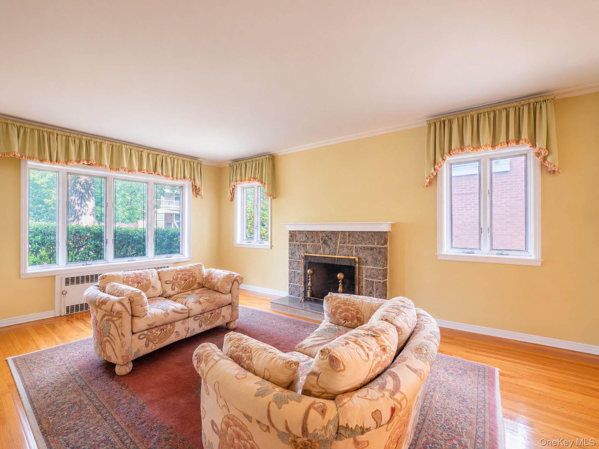 Single Family 176th Street  Queens, NY 11366, MLS-1030937-5