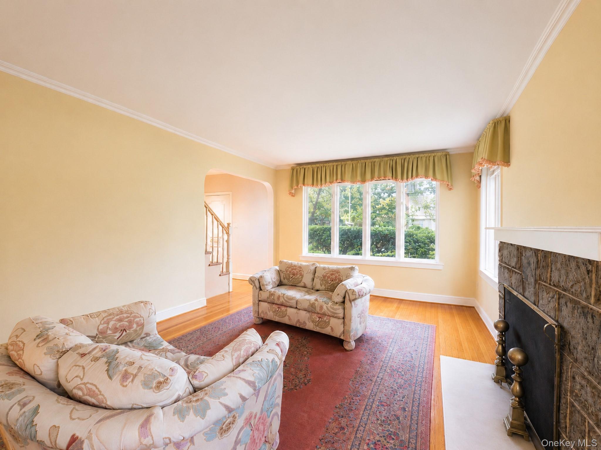Single Family 176th Street  Queens, NY 11366, MLS-1030937-6
