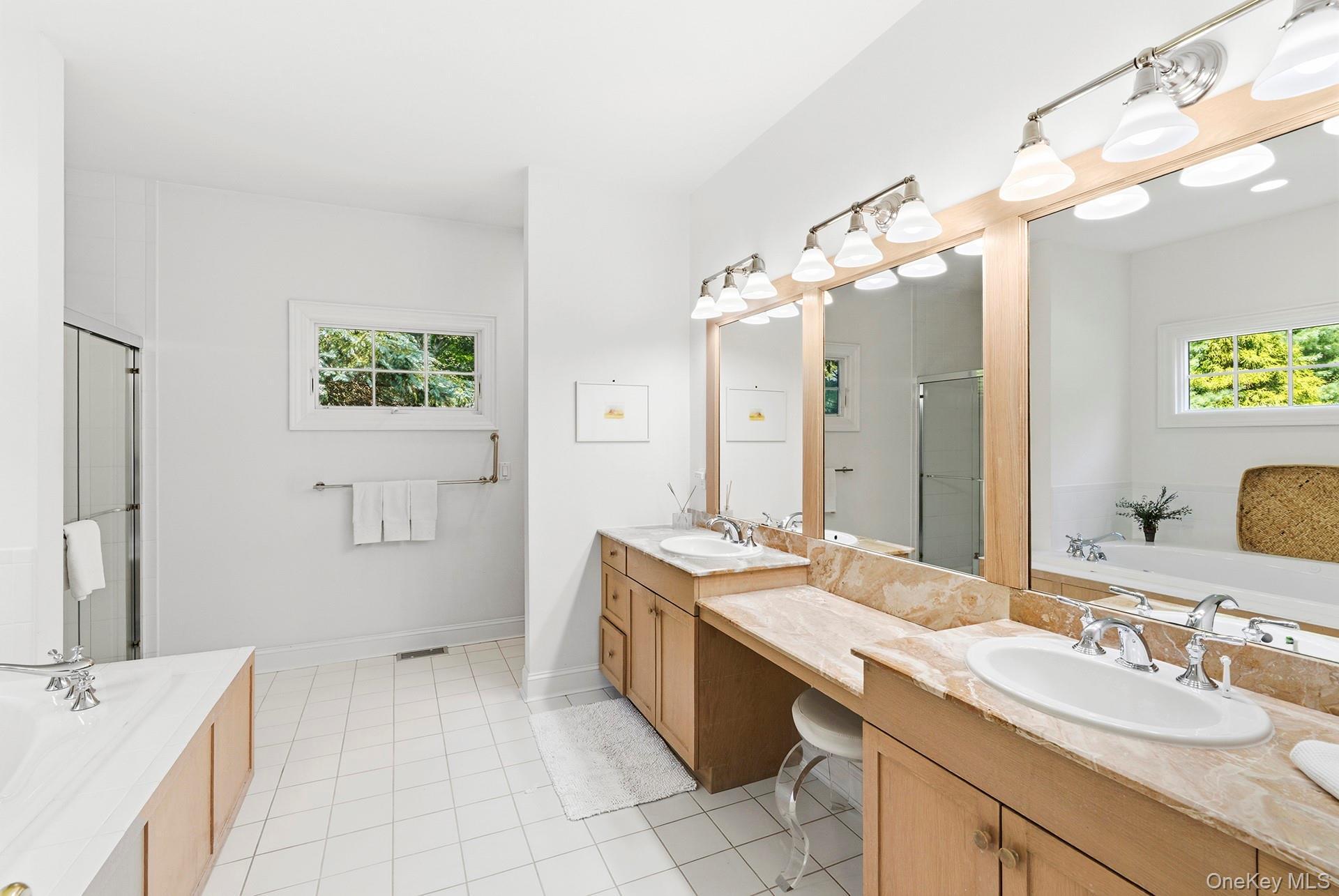 Single Family Barclay Drive Suffolk County, NY 11963, MLS-1030939-17