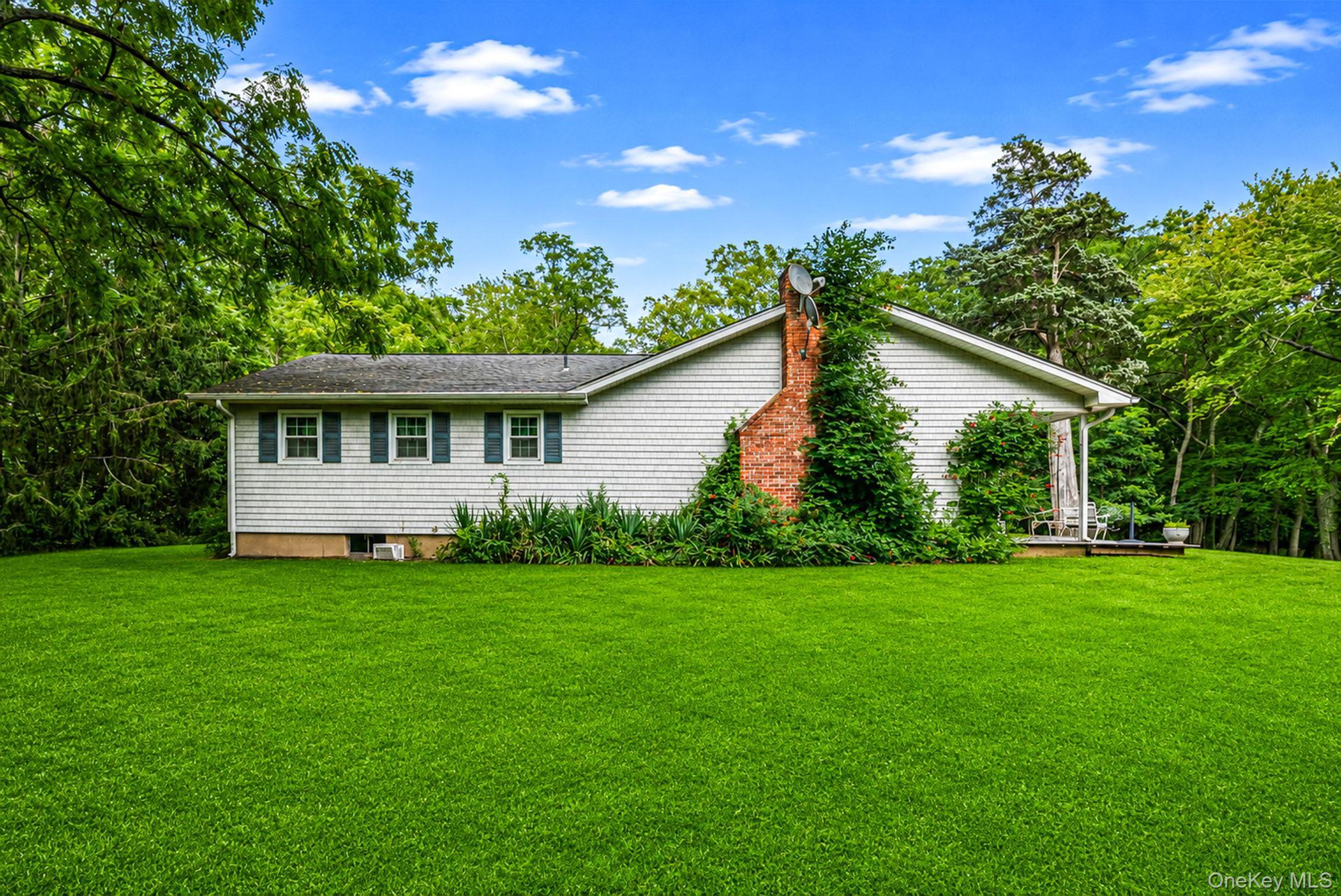 Single Family E Bartlett Road Suffolk County, NY 11953, MLS-1030942-10