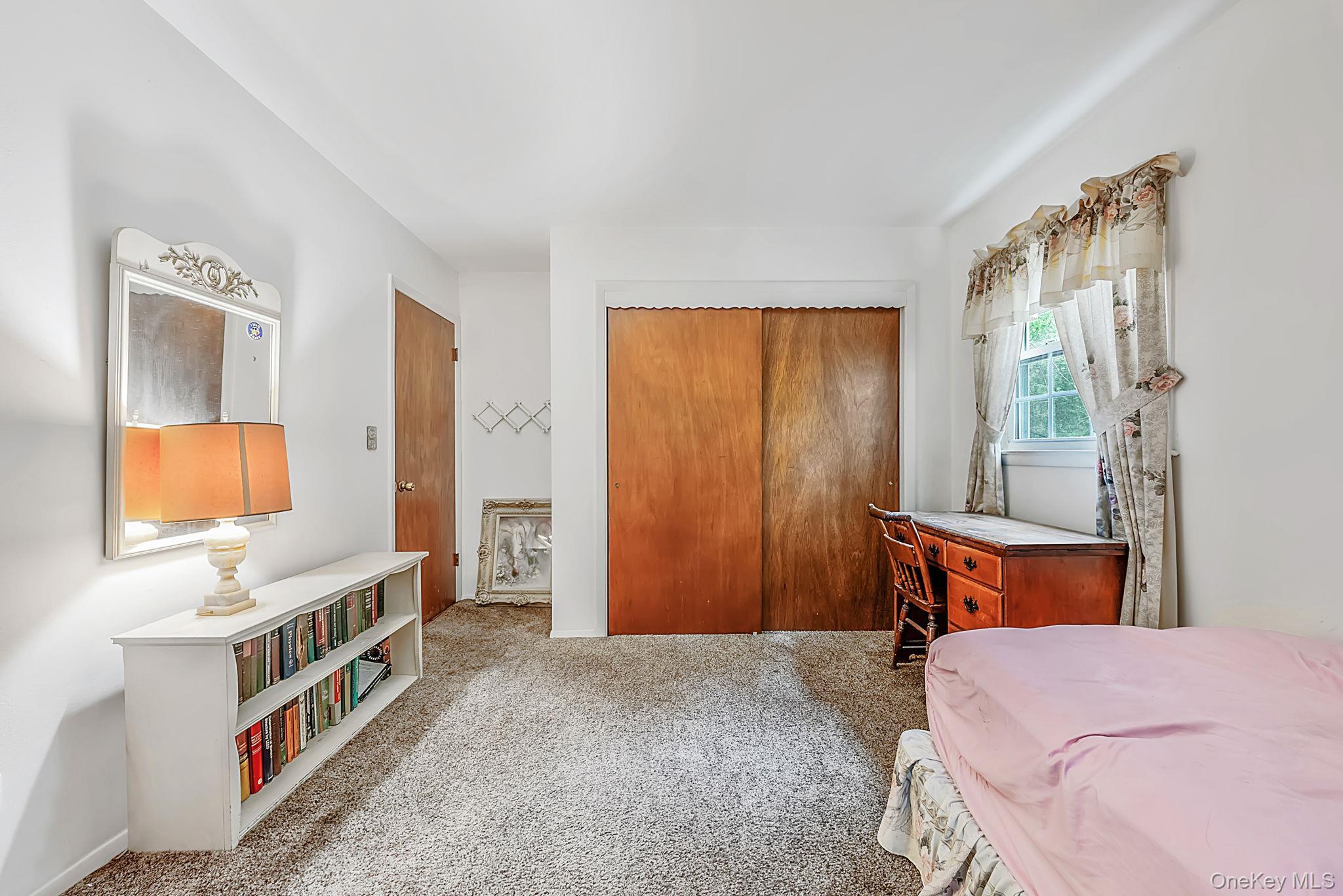 Single Family E Bartlett Road Suffolk County, NY 11953, MLS-1030942-28