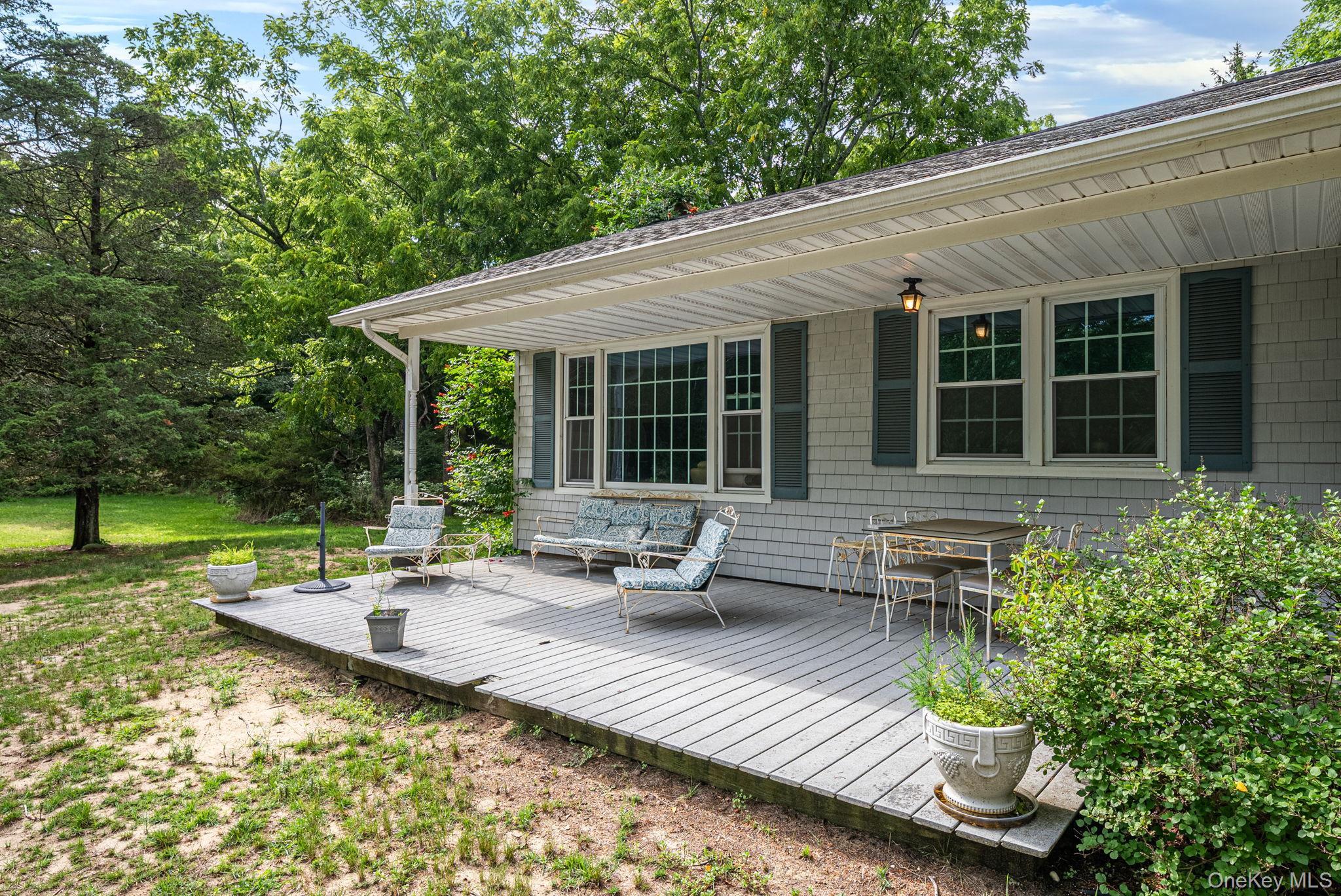Single Family E Bartlett Road Suffolk County, NY 11953, MLS-1030942-8