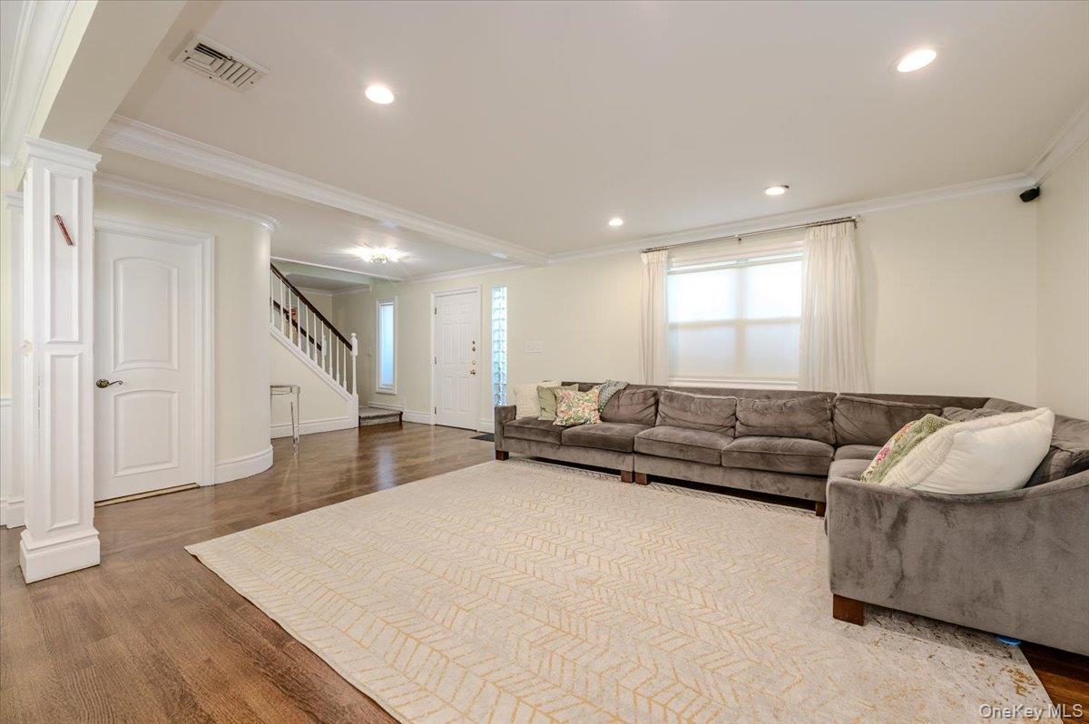 Single Family Jarvis Avenue  Queens, NY 11691, MLS-1030946-5