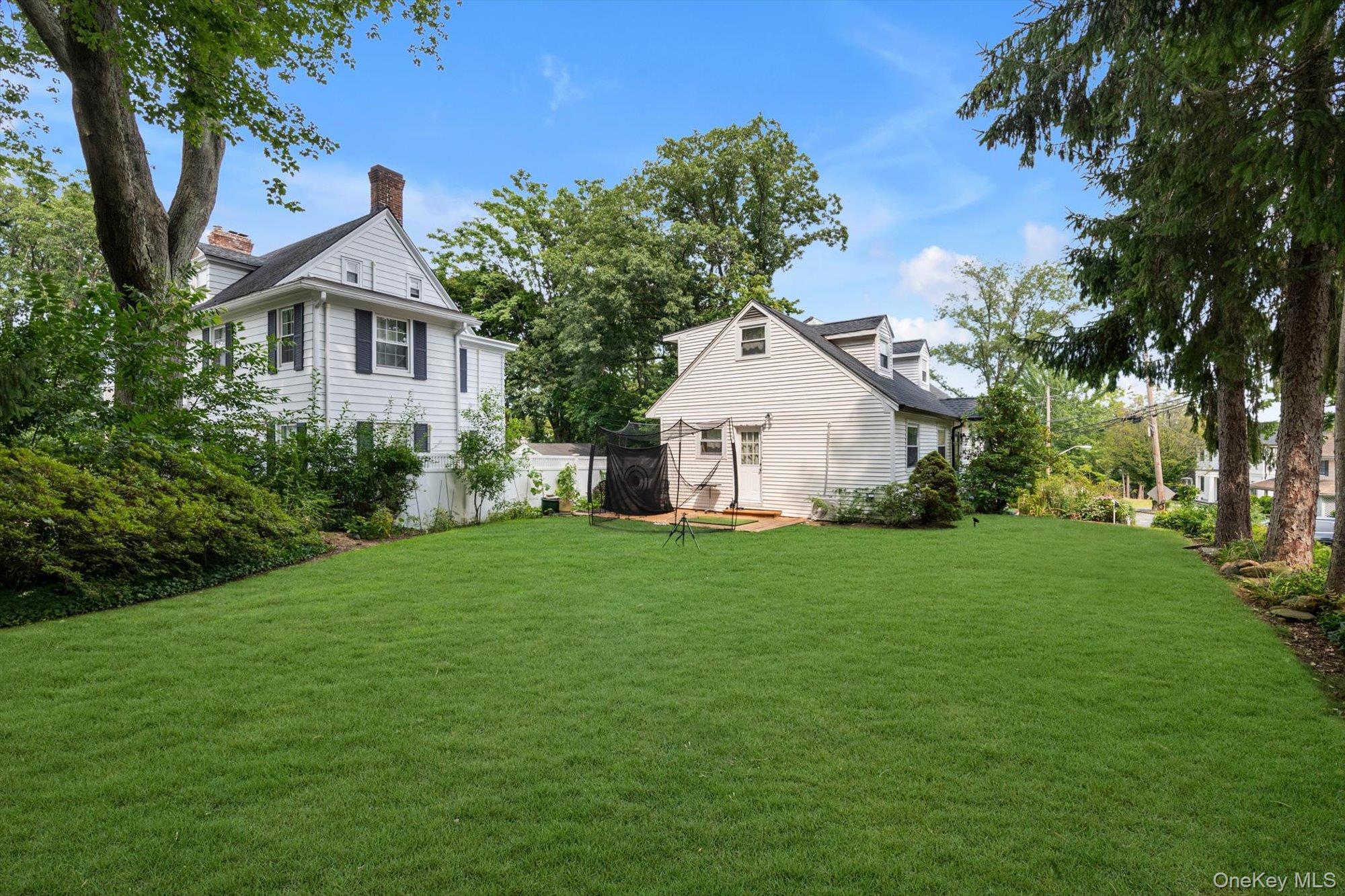 Single Family Schenck Avenue Nassau County, NY 11021, MLS-1030957-14