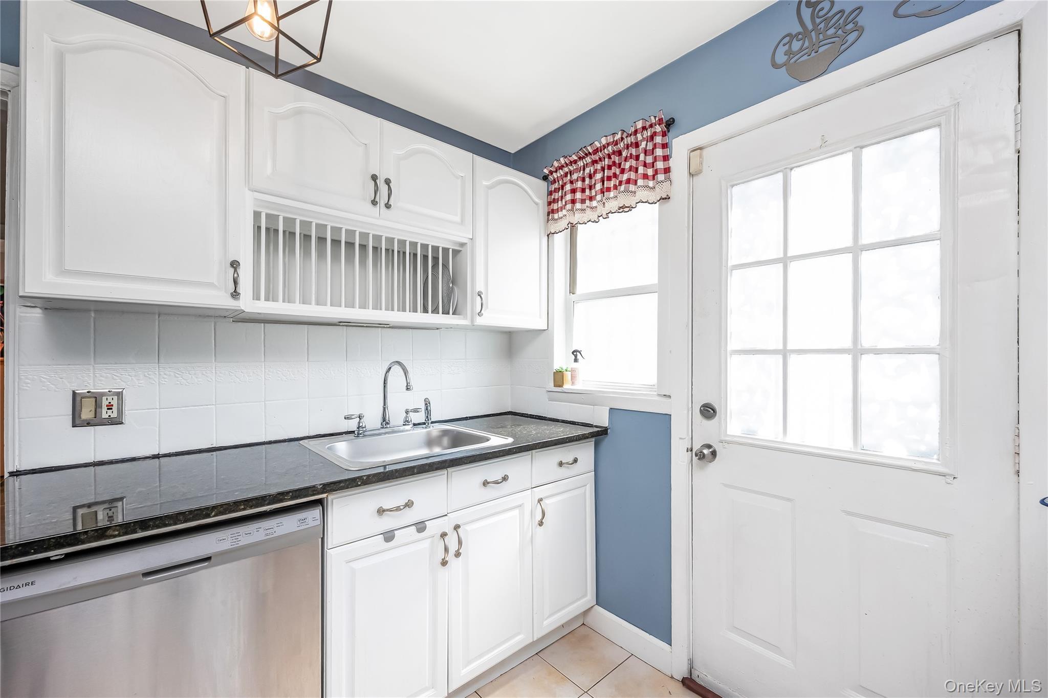 Single Family Booth Street Nassau County, NY 11550, MLS-1030962-23