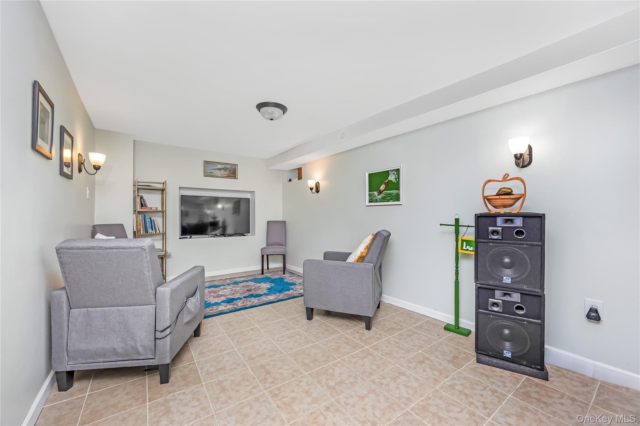 Single Family Booth Street Nassau County, NY 11550, MLS-1030962-34
