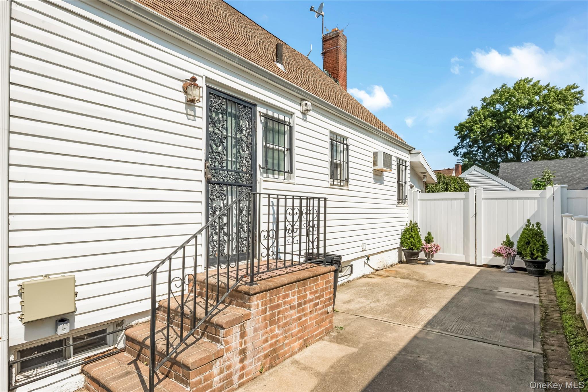 Single Family Booth Street Nassau County, NY 11550, MLS-1030962-4