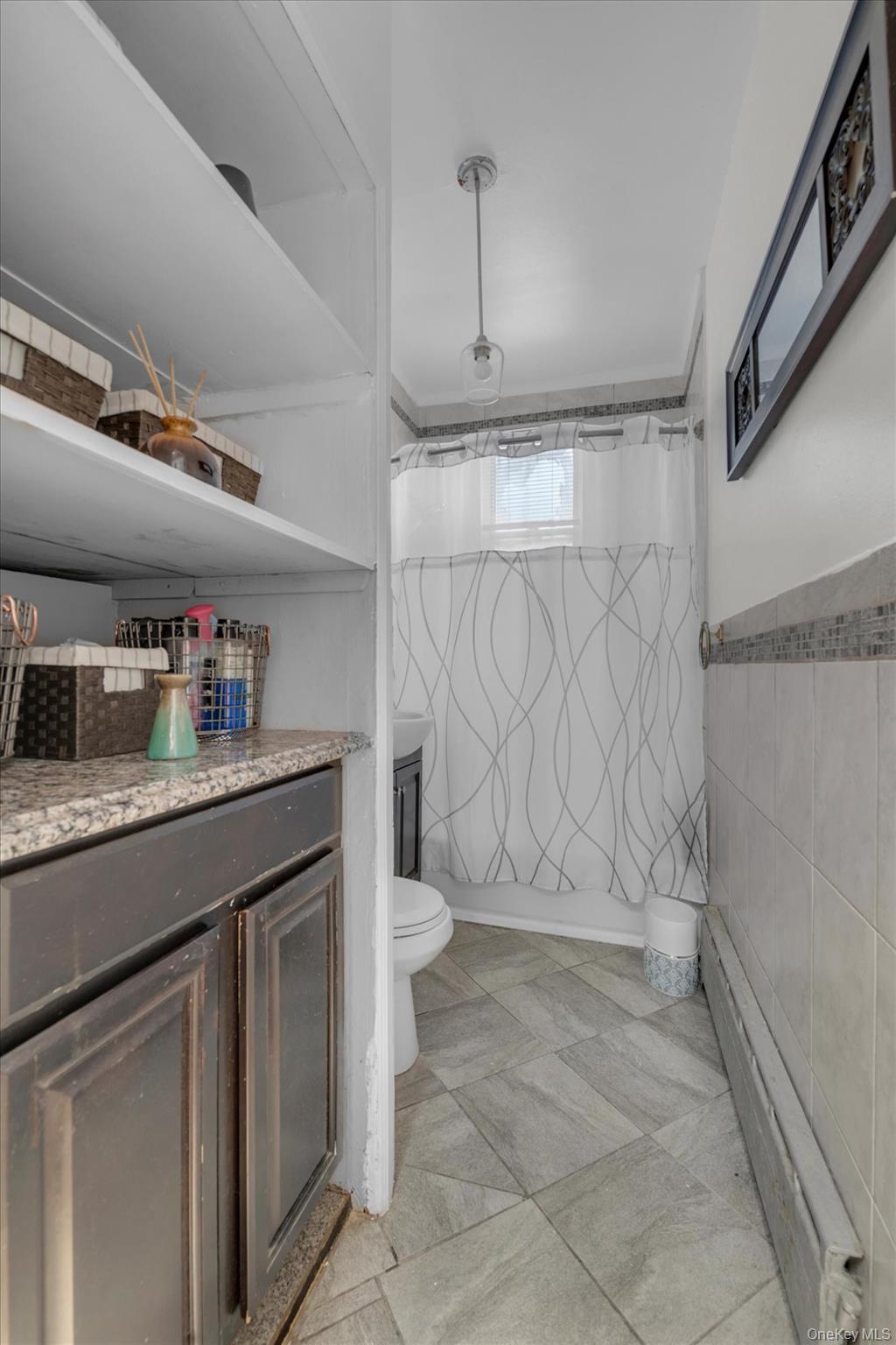 Single Family Turnbull Avenue Bronx, NY 10473, MLS-1030964-17