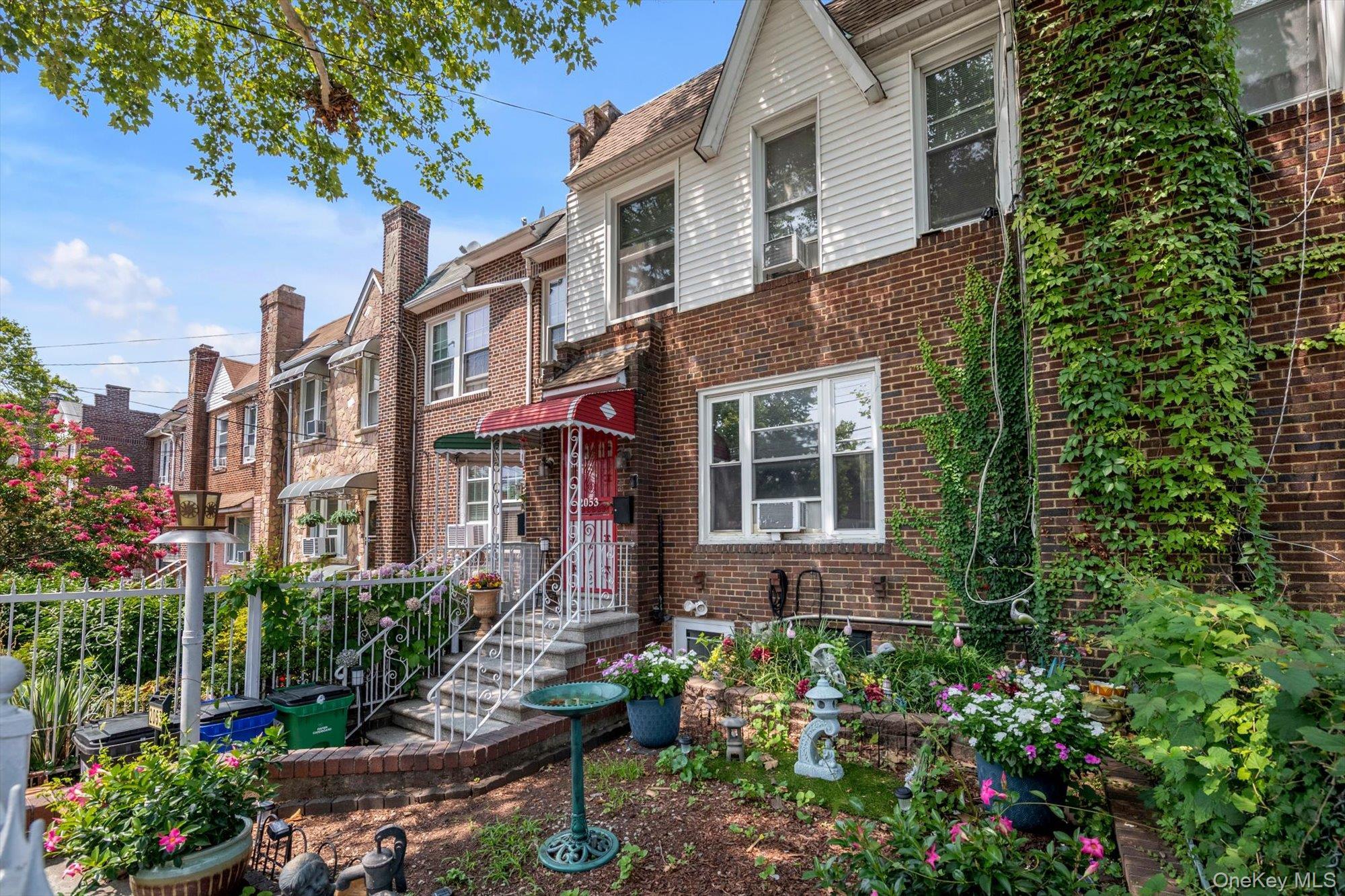Single Family Turnbull Avenue Bronx, NY 10473, MLS-1030964-2