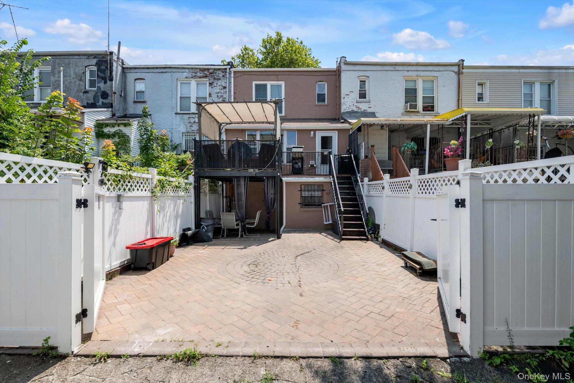 Single Family Turnbull Avenue Bronx, NY 10473, MLS-1030964-22