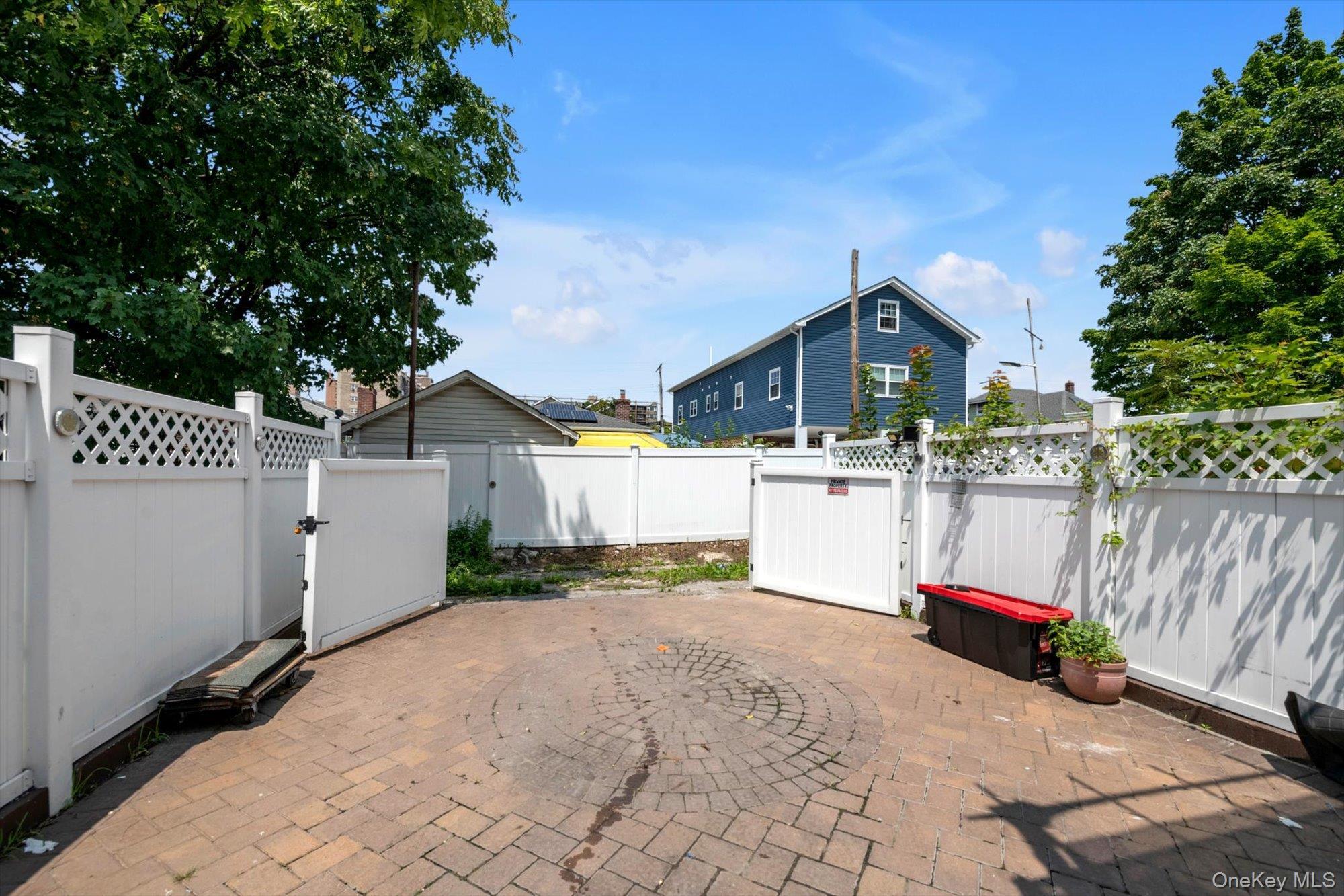 Single Family Turnbull Avenue Bronx, NY 10473, MLS-1030964-23