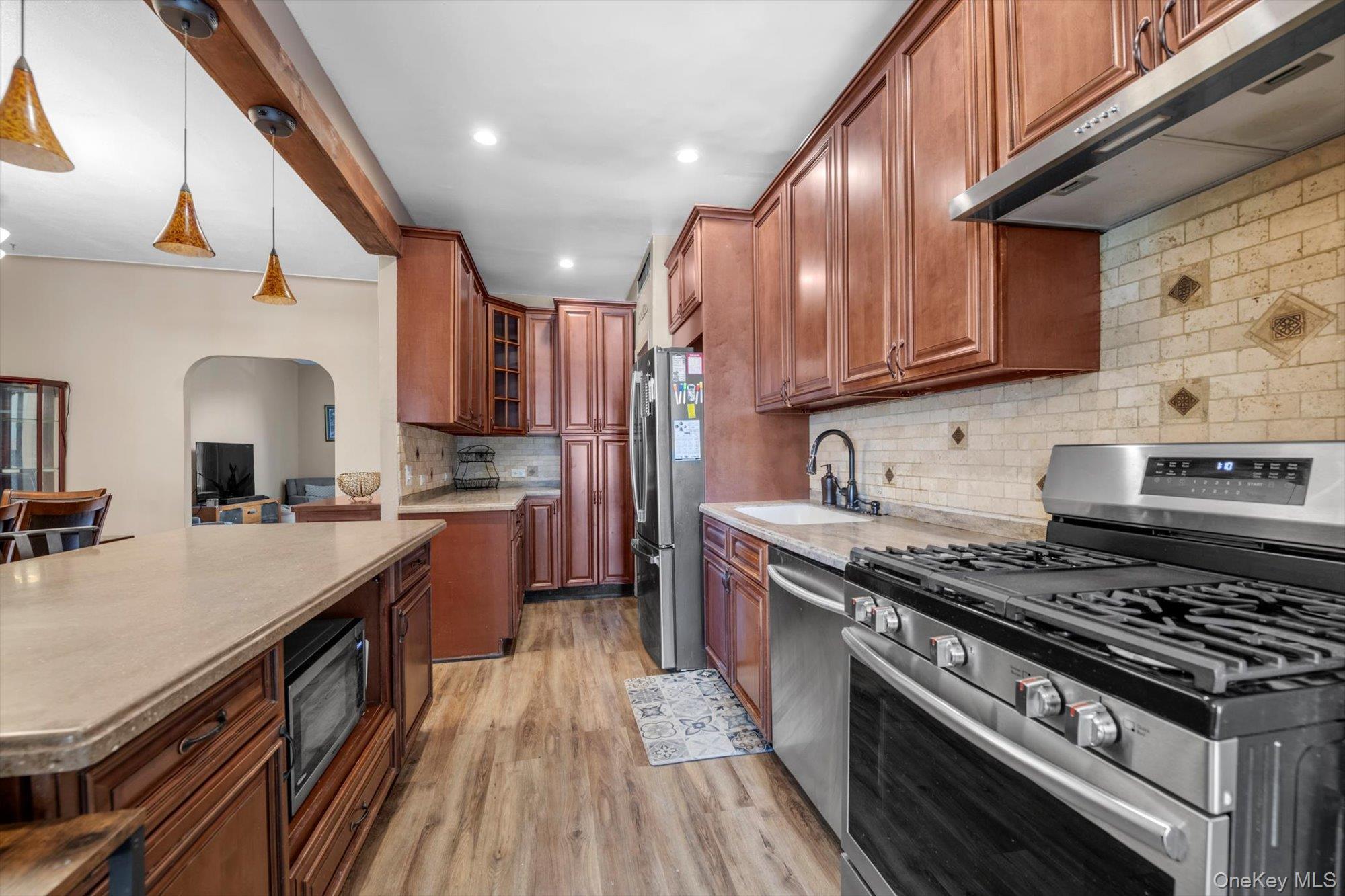 Single Family Turnbull Avenue Bronx, NY 10473, MLS-1030964-7