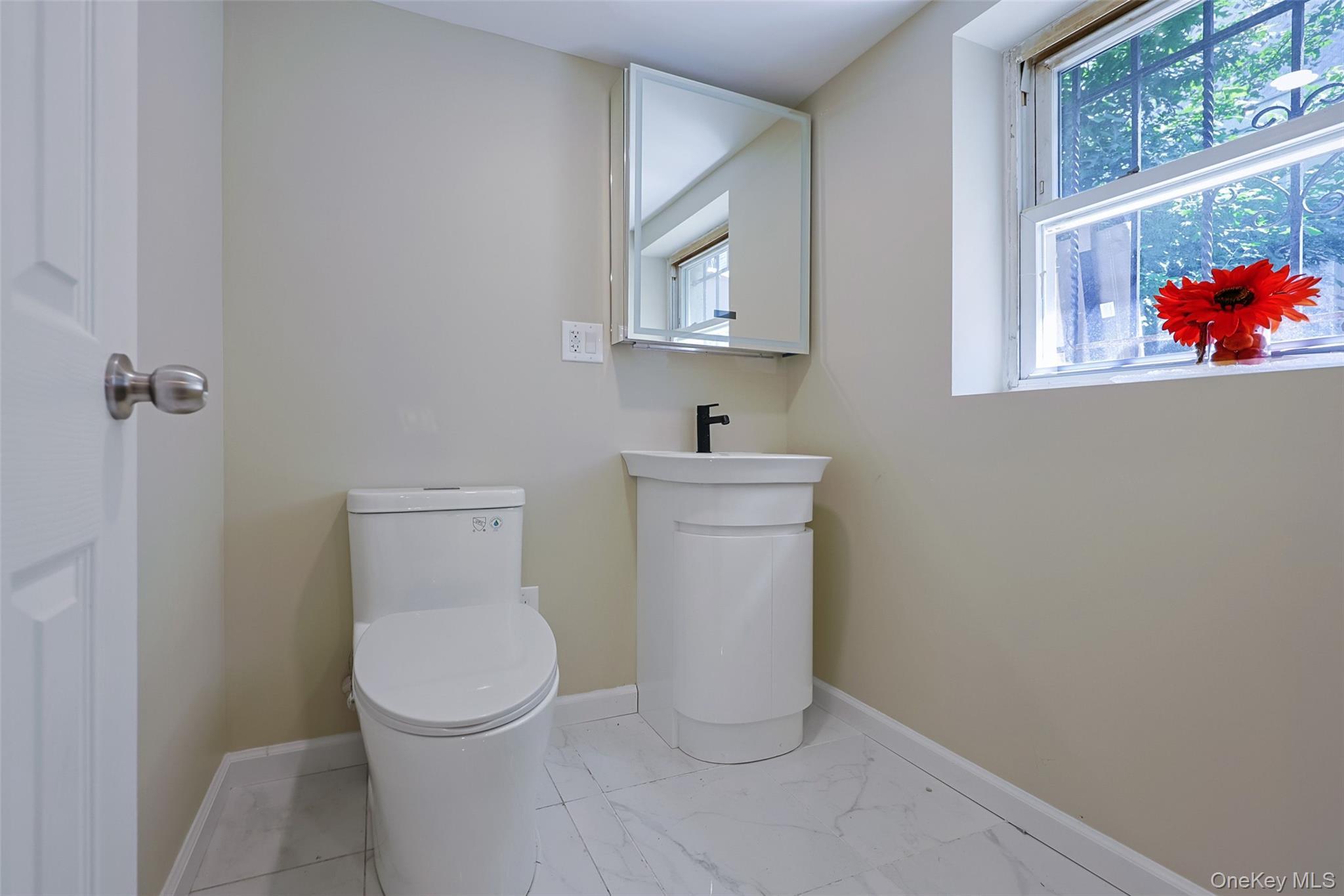 Single Family 141st Street Queens, NY 11357, MLS-1030976-18