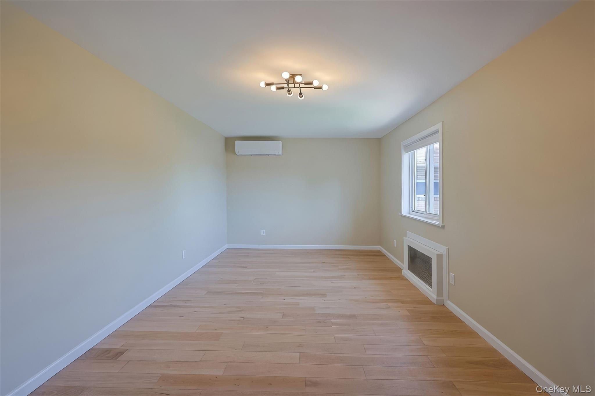 Single Family 141st Street Queens, NY 11357, MLS-1030976-8