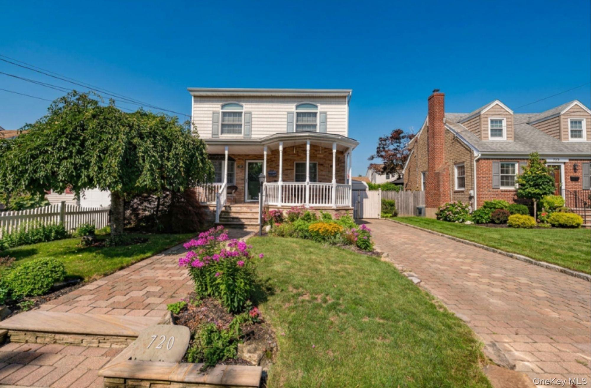 Single Family Farmers Avenue  Nassau County, NY 11710, MLS-1030980-25