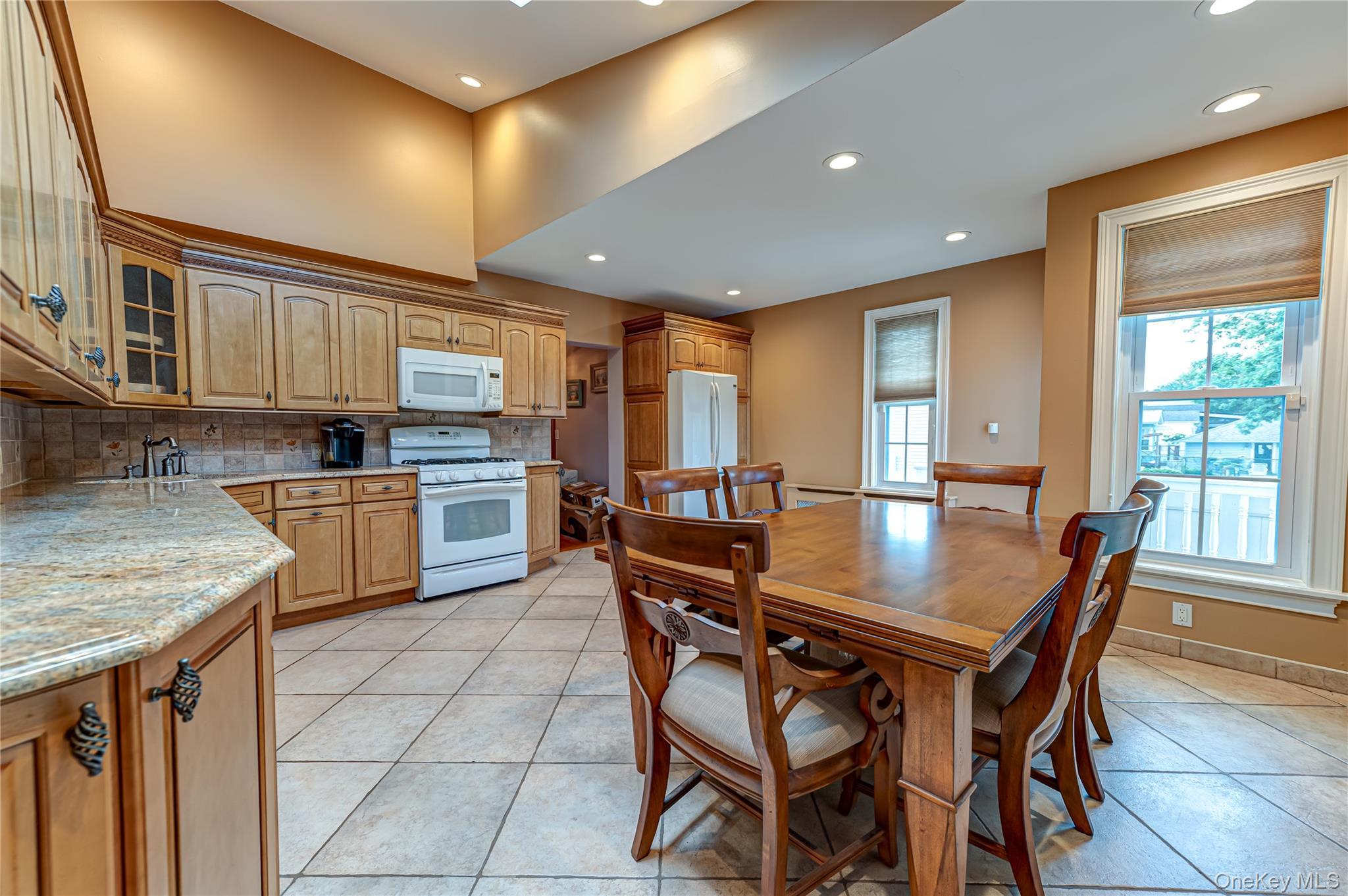 Single Family Farmers Avenue  Nassau County, NY 11710, MLS-1030980-8