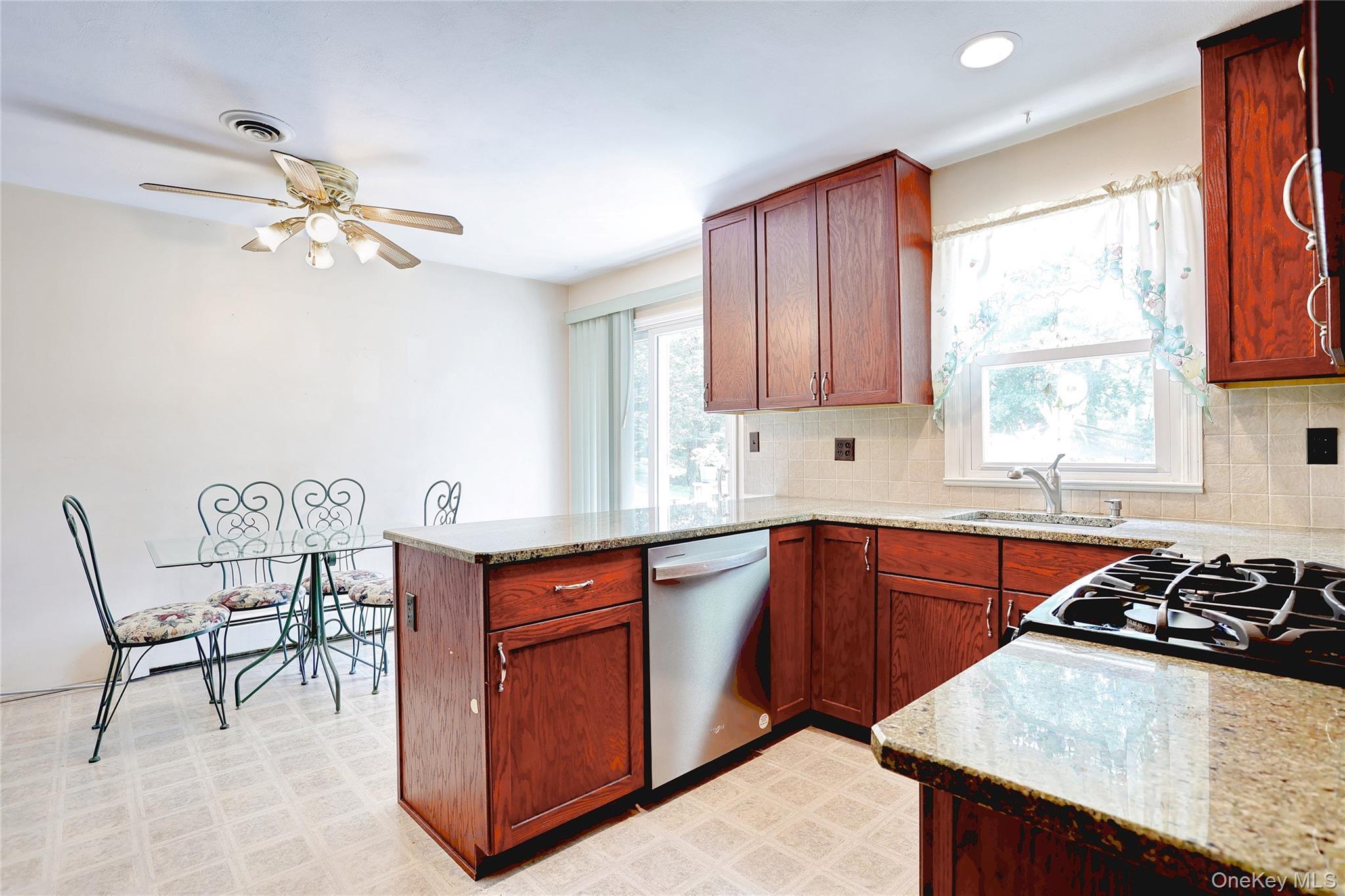 Single Family Tor View Avenue  Rockland County, NY 10956, MLS-1030983-9