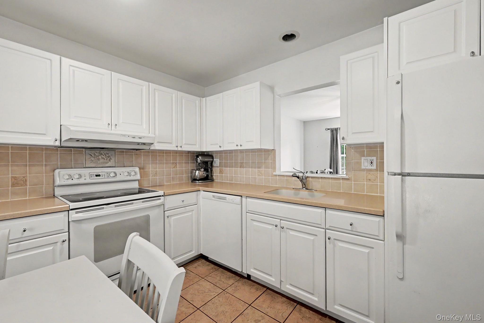 Single Family Sandpiper Court Westchester County, NY 10598, MLS-1030986-7