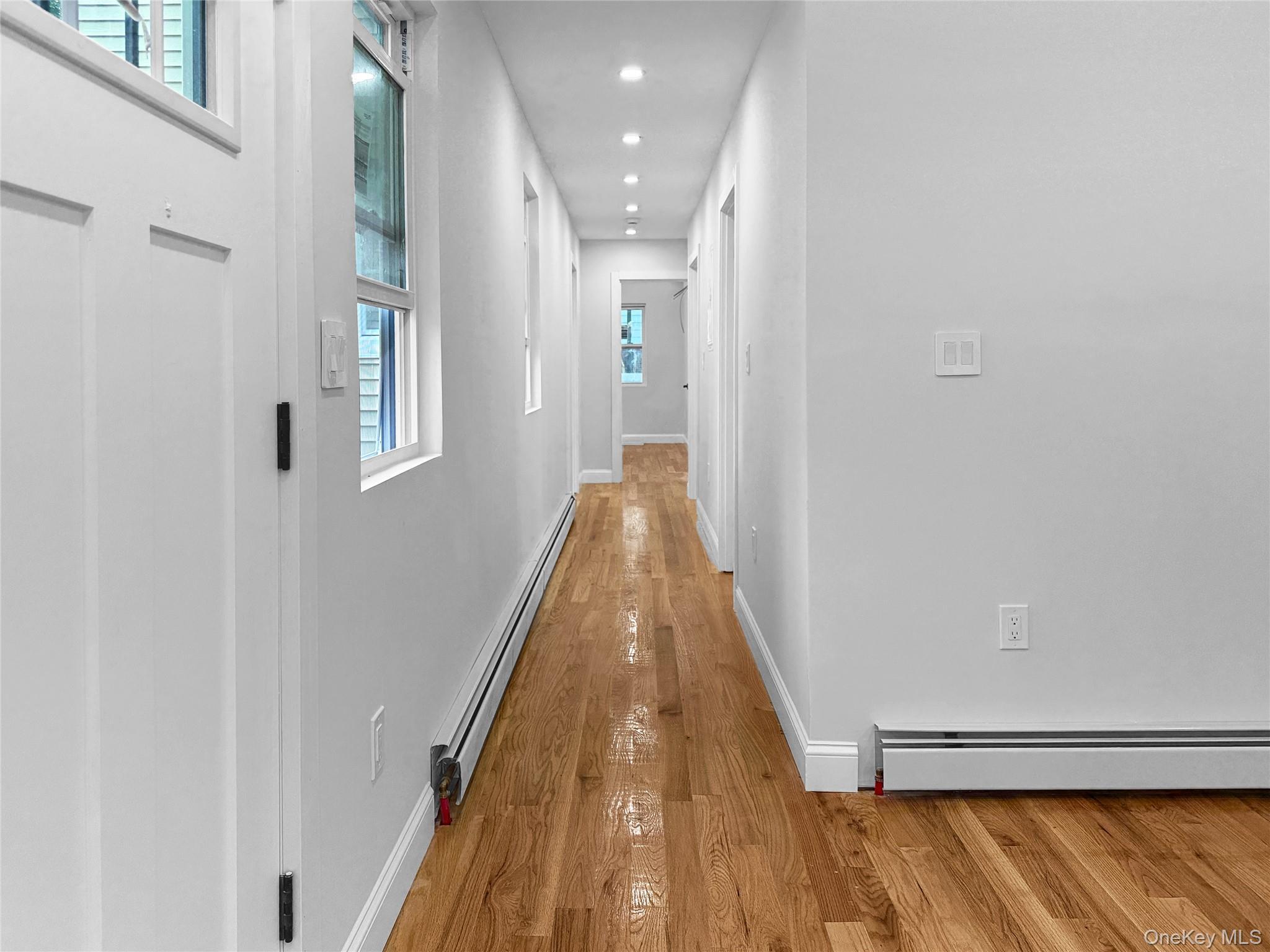 Single Family 182nd Place Queens, NY 11413, MLS-1030998-10