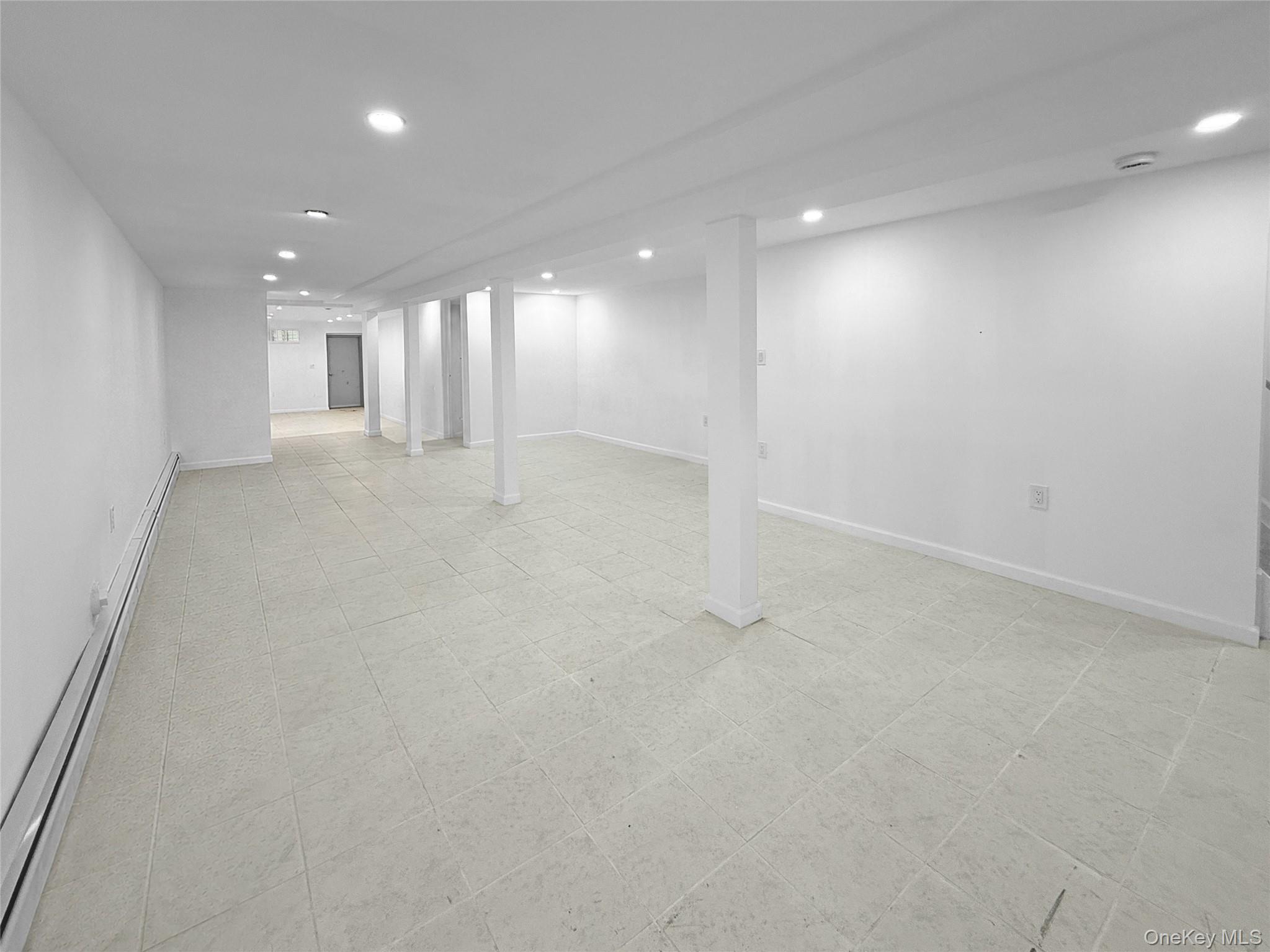 Single Family 182nd Place Queens, NY 11413, MLS-1030998-29