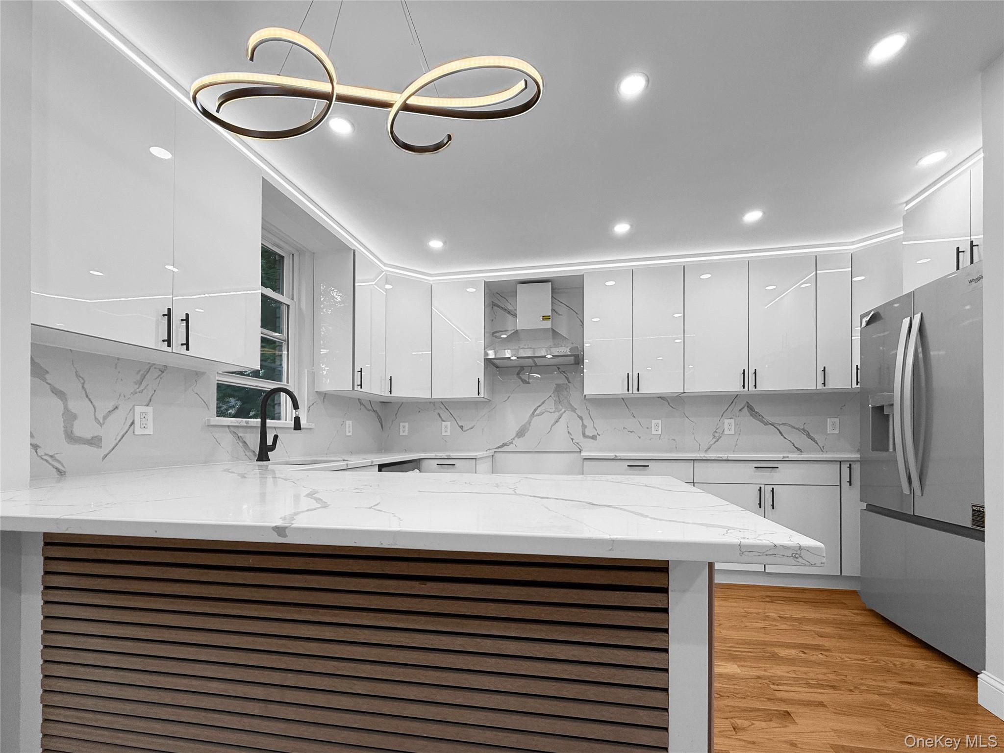 Single Family 182nd Place Queens, NY 11413, MLS-1030998-7