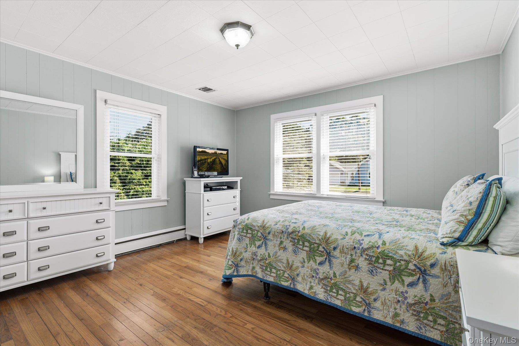 Single Family Howell Avenue Suffolk County, NY 11901, MLS-1031020-9