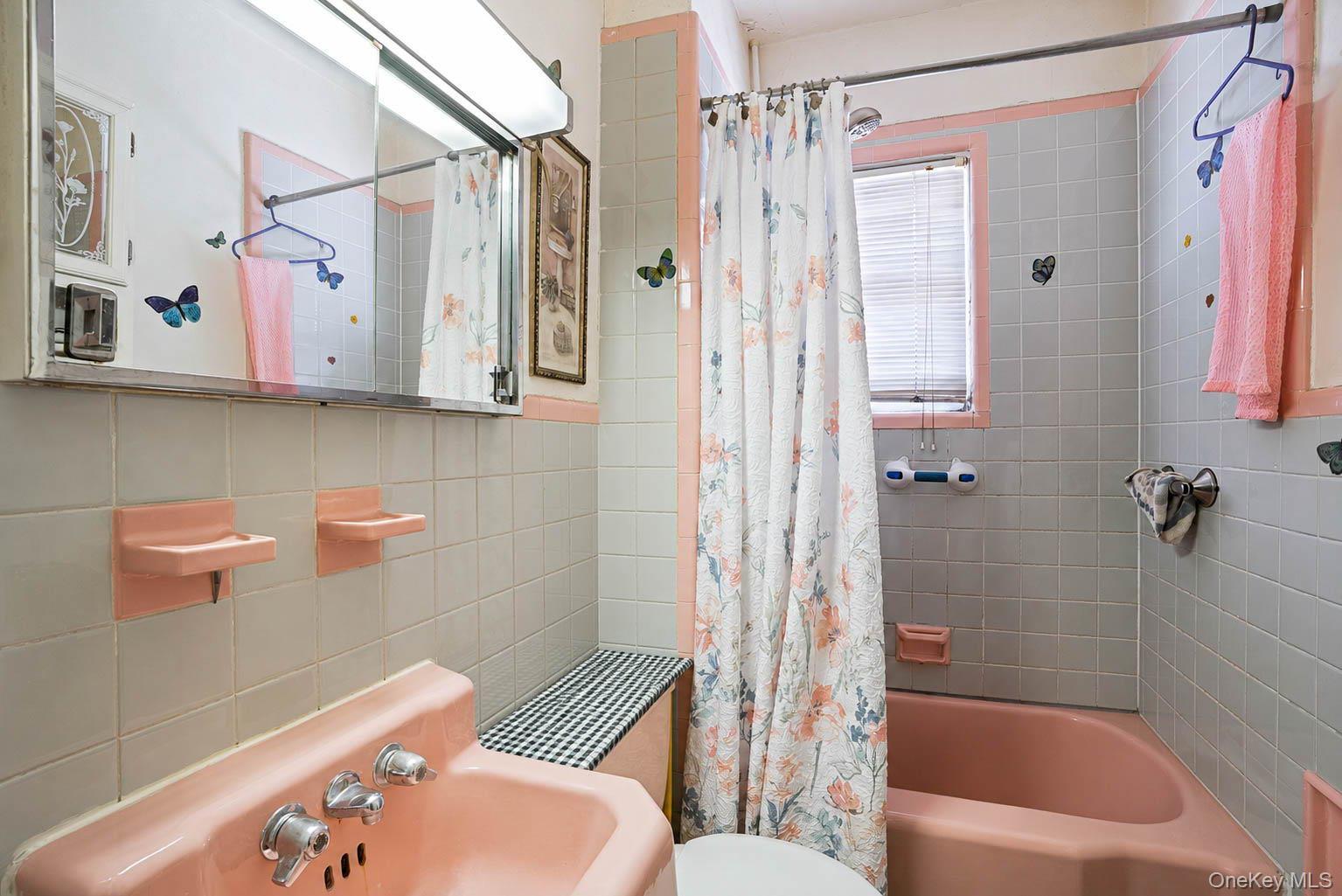 Single Family 23rd Avenue Queens, NY 11356, MLS-1031022-20