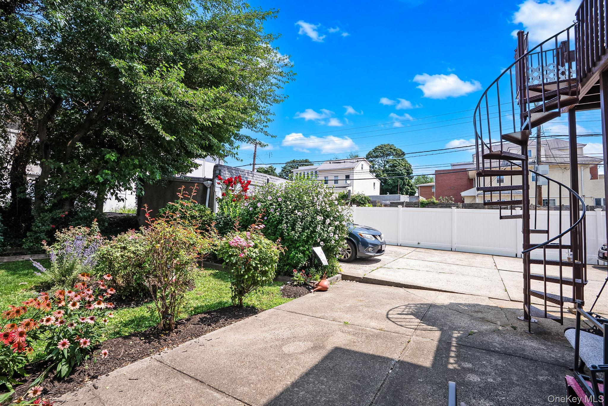 Single Family 23rd Avenue Queens, NY 11356, MLS-1031022-7