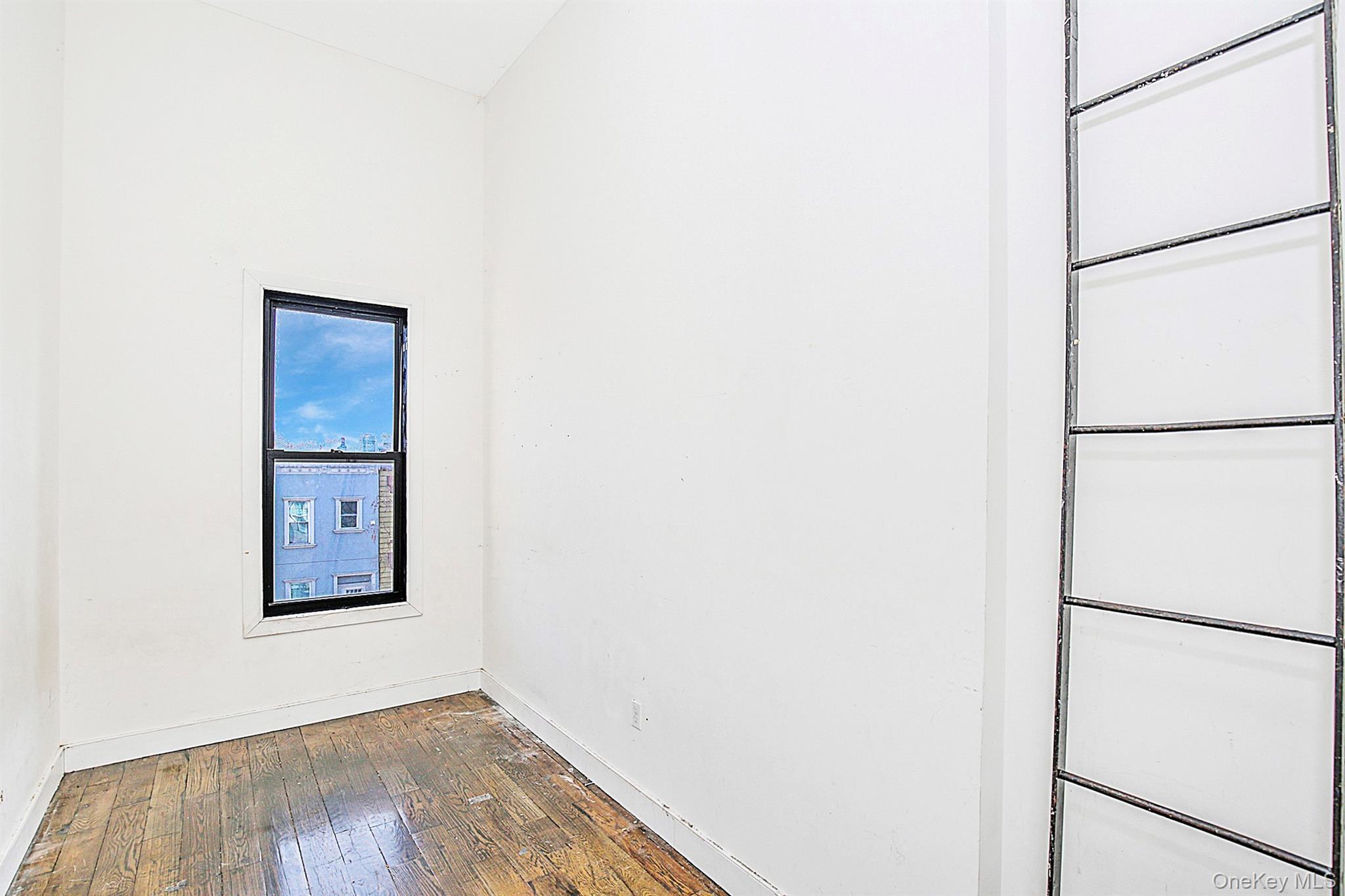 Single Family Eldert Street Brooklyn, NY 11207, MLS-1031035-11