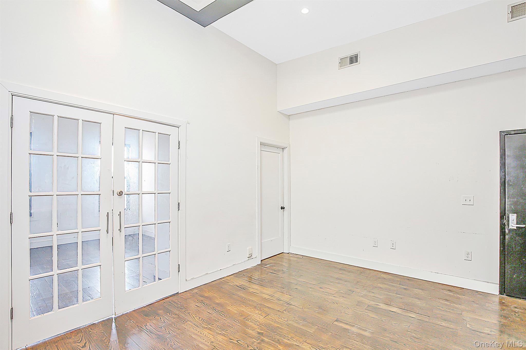 Single Family Eldert Street Brooklyn, NY 11207, MLS-1031035-5