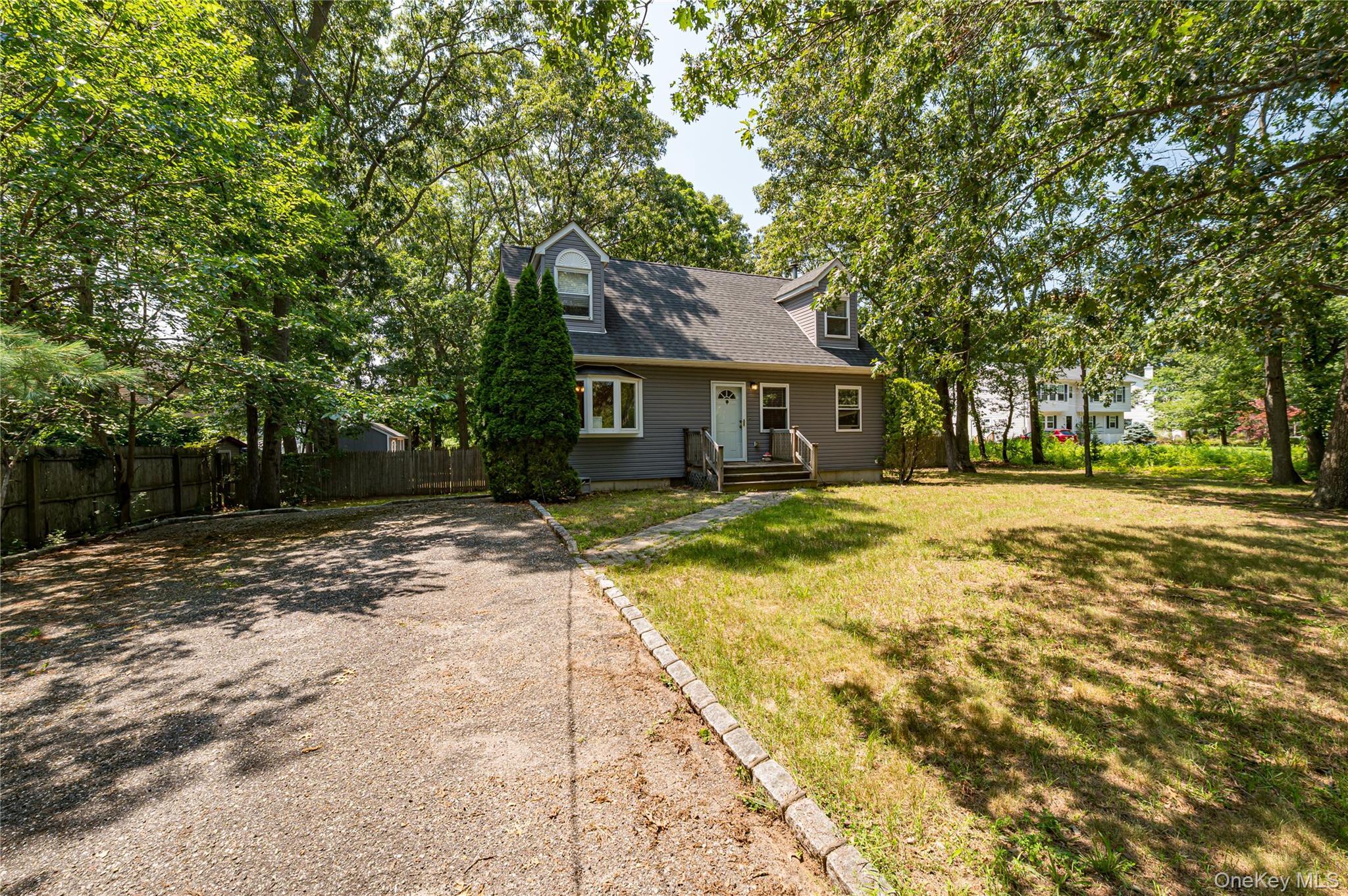 Single Family Oxhead Road Suffolk County, NY 11720, MLS-1031038-2