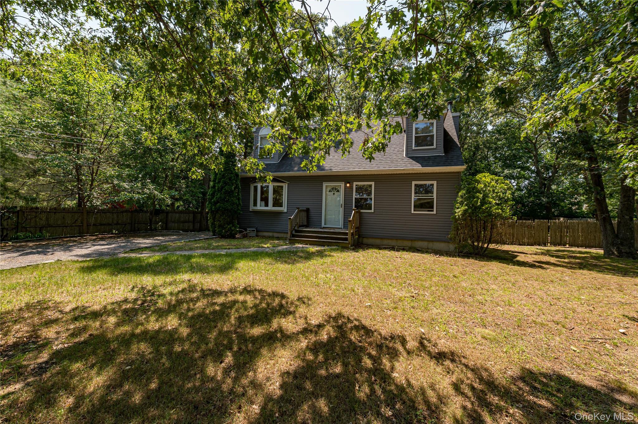 Single Family Oxhead Road Suffolk County, NY 11720, MLS-1031038-3