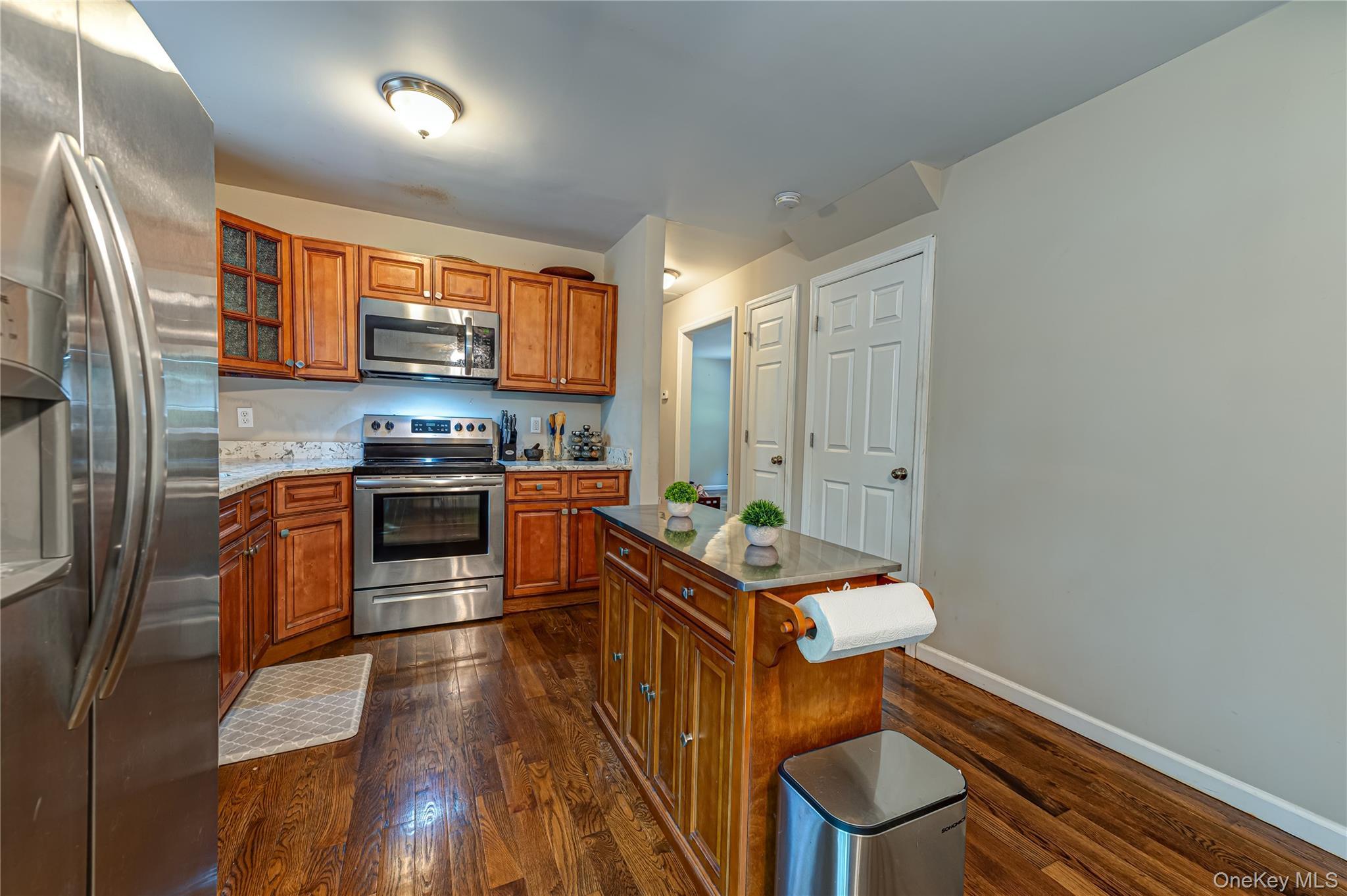 Single Family Oxhead Road Suffolk County, NY 11720, MLS-1031038-5