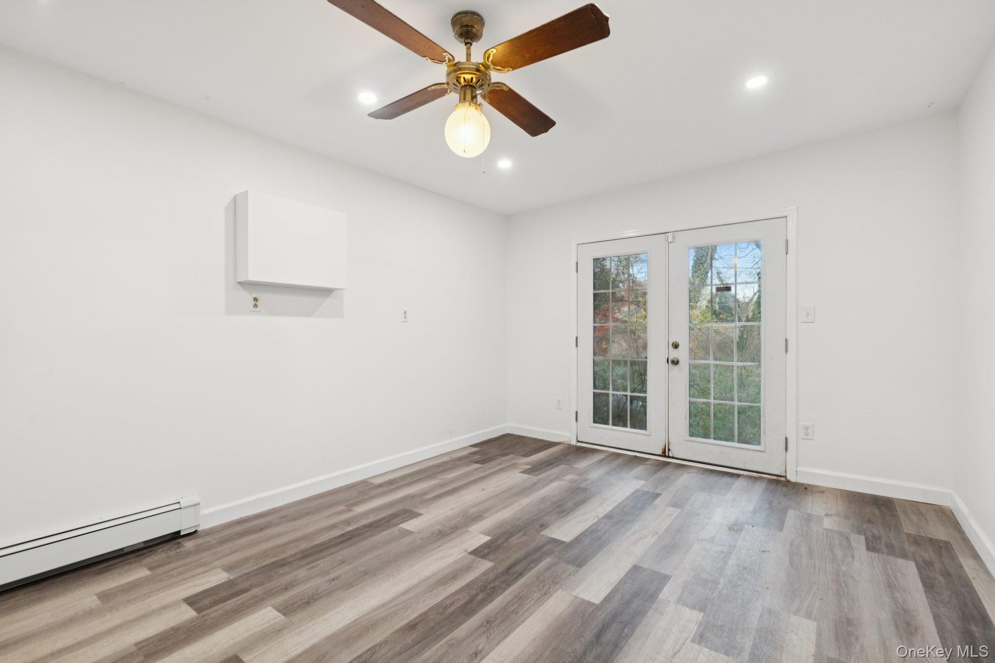 Single Family Elm Road E Suffolk County, NY 11951, MLS-1031055-13