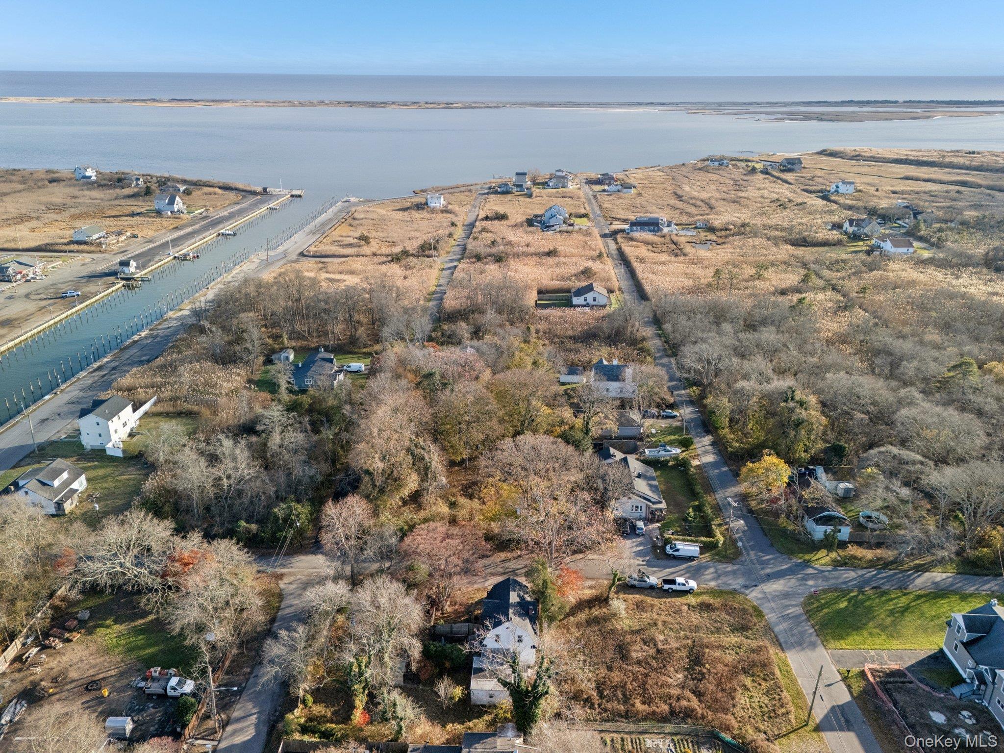Single Family Elm Road E Suffolk County, NY 11951, MLS-1031055-25