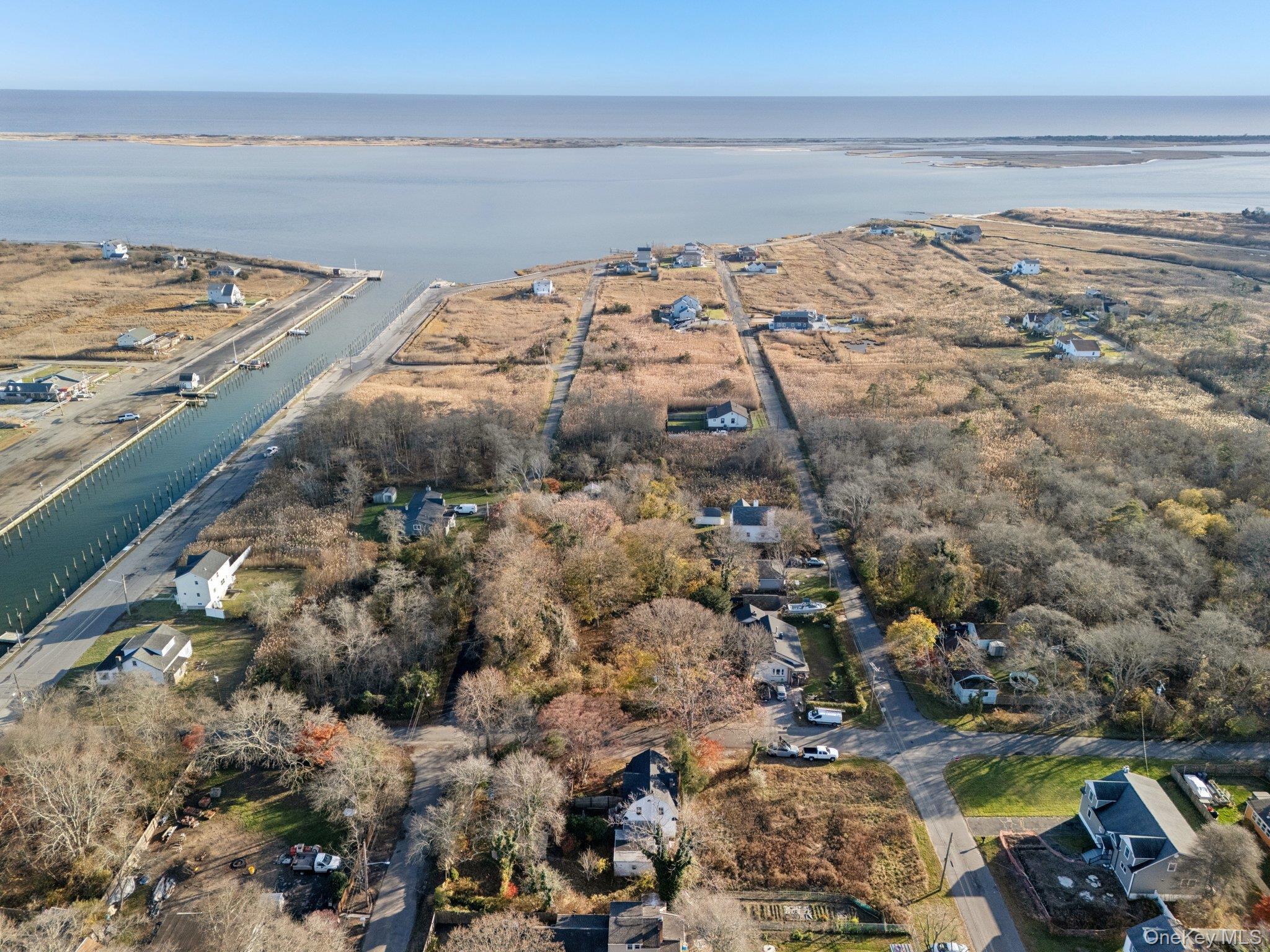 Single Family Elm Road E Suffolk County, NY 11951, MLS-1031055-26