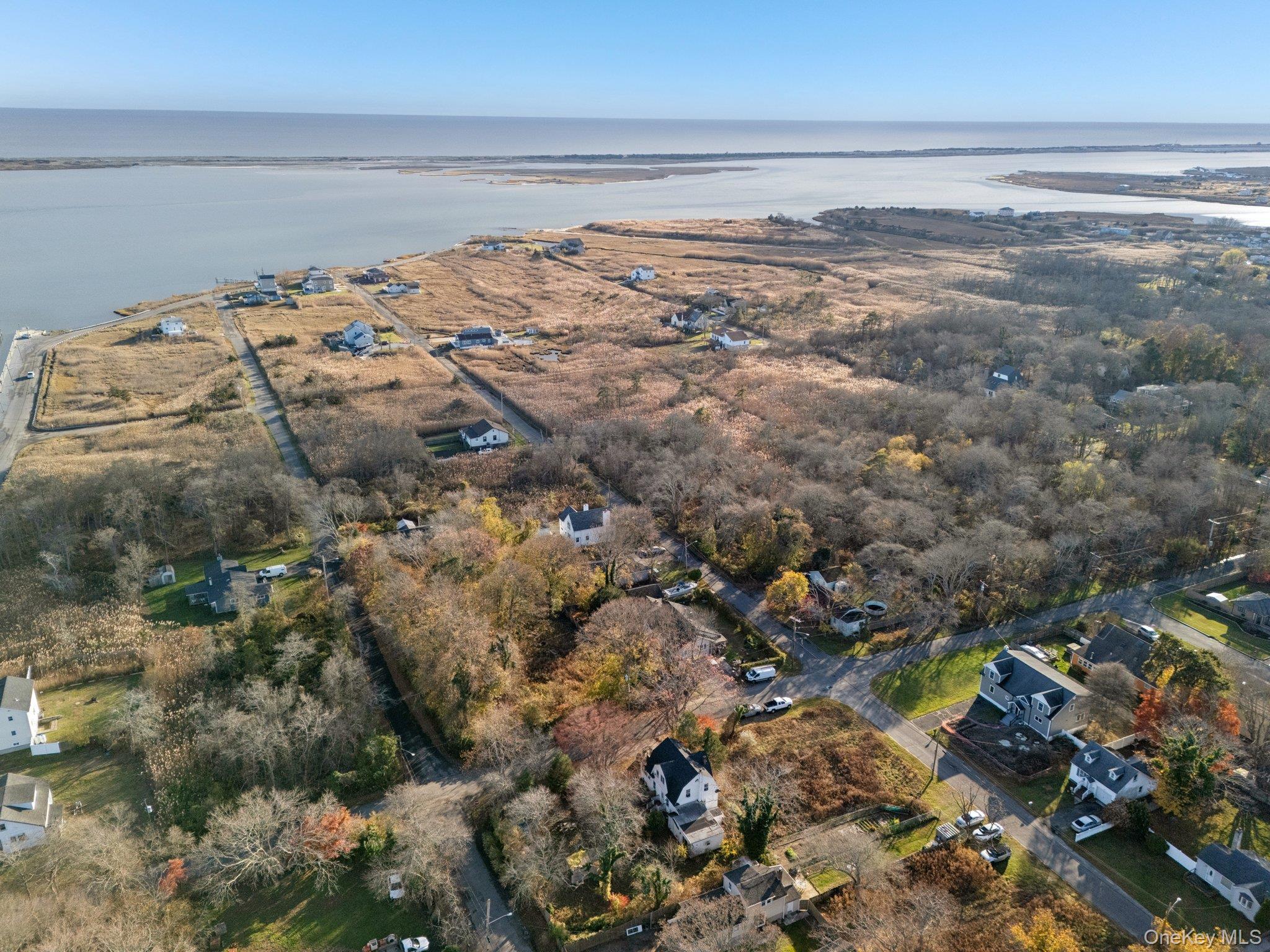 Single Family Elm Road E Suffolk County, NY 11951, MLS-1031055-27