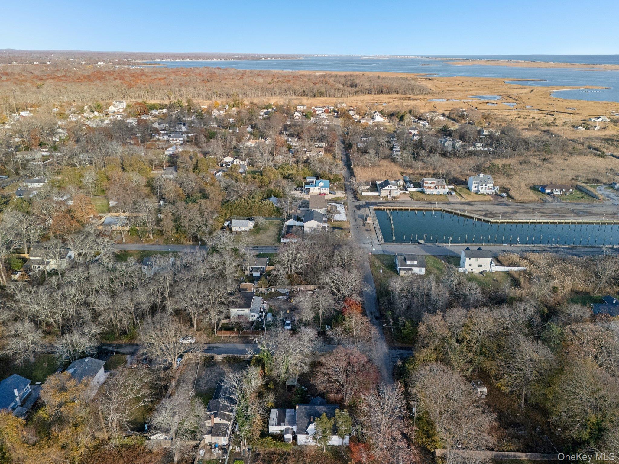 Single Family Elm Road E Suffolk County, NY 11951, MLS-1031055-31